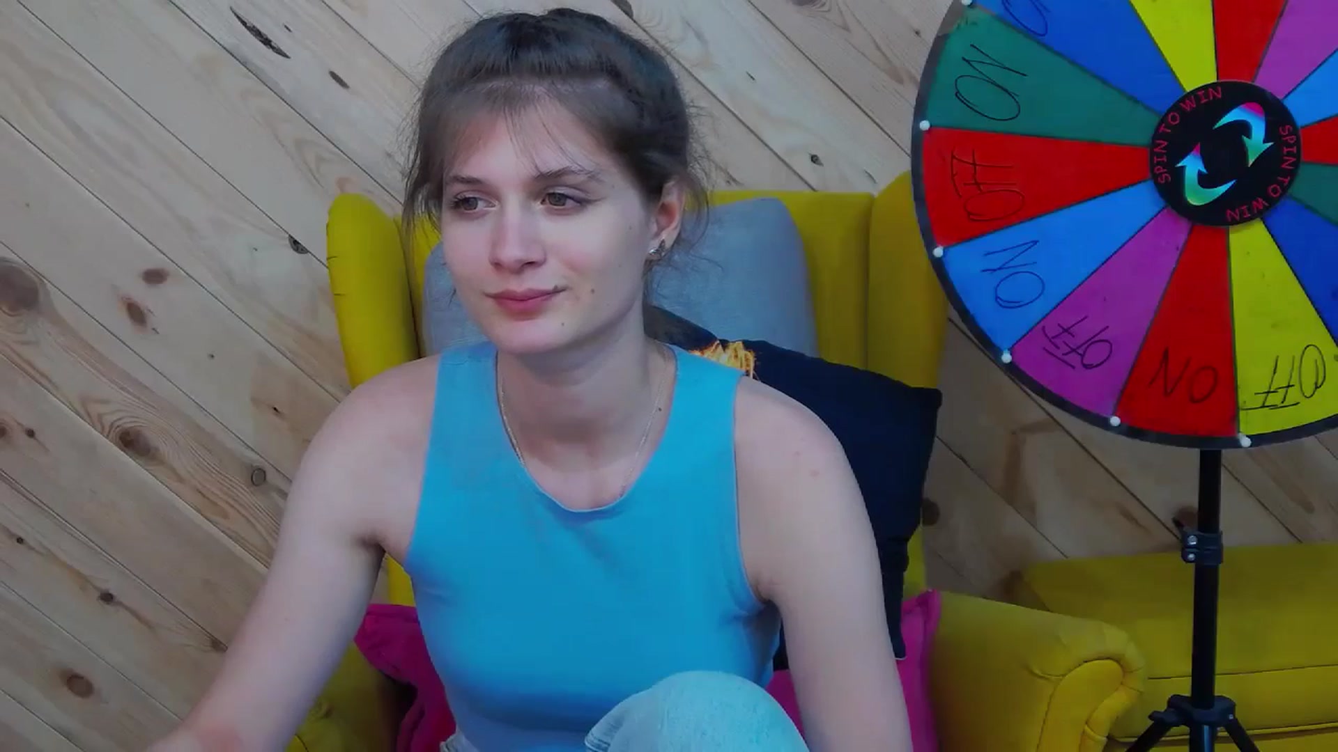 Gallery image thumbnail from LeslieKat's myfreecams stream on, 05/24/2024, 20:04 image 2 of 20