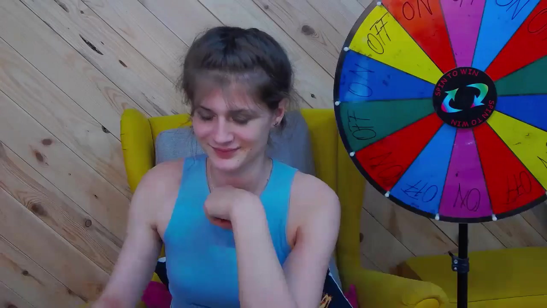 Gallery image thumbnail from LeslieKat's myfreecams stream on, 05/24/2024, 23:38 image 6 of 20