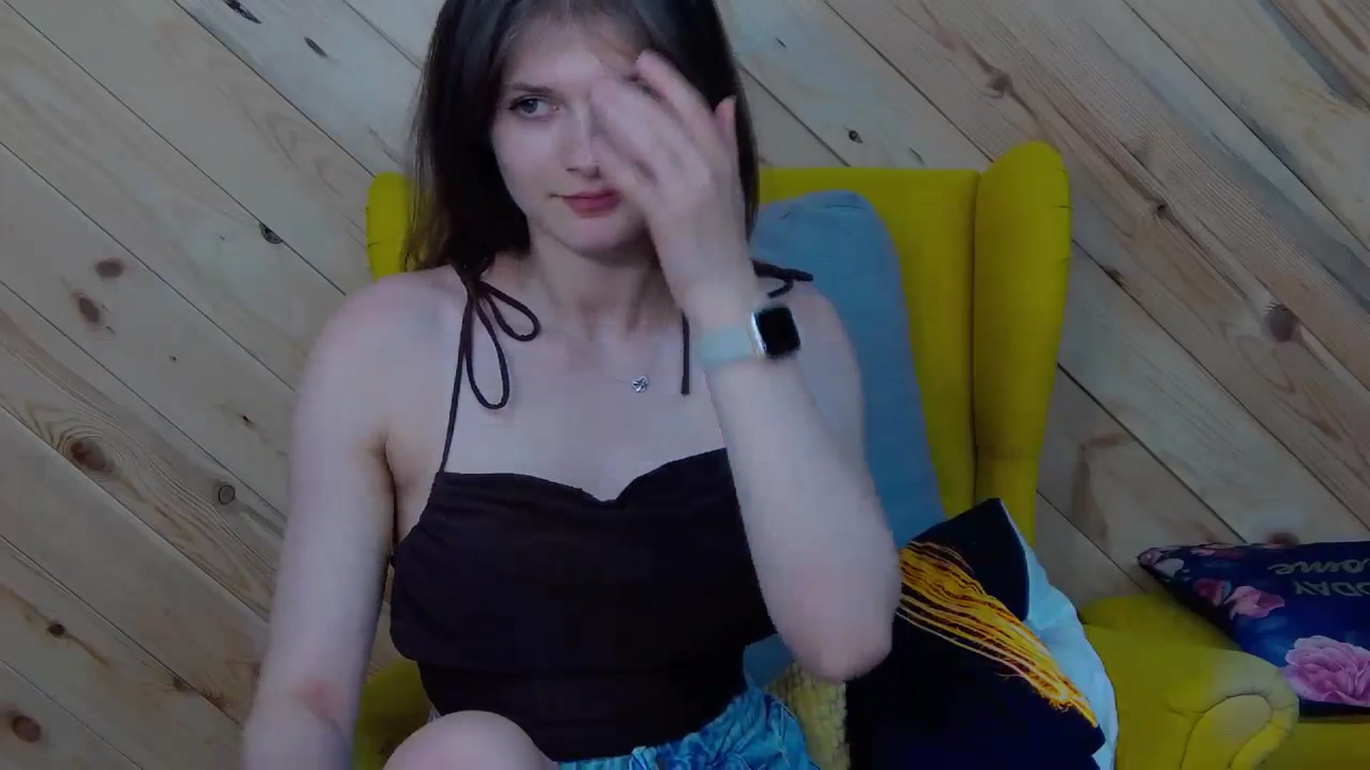 Gallery image thumbnail from LeslieKat's myfreecams stream on, 05/28/2024, 18:13 image 16 of 20