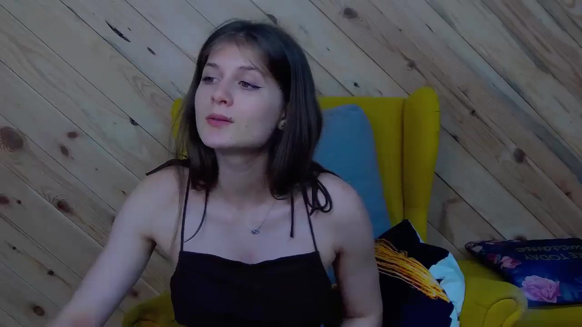 Gallery image thumbnail from LeslieKat's myfreecams stream on, 05/28/2024, 19:02 image 8 of 20