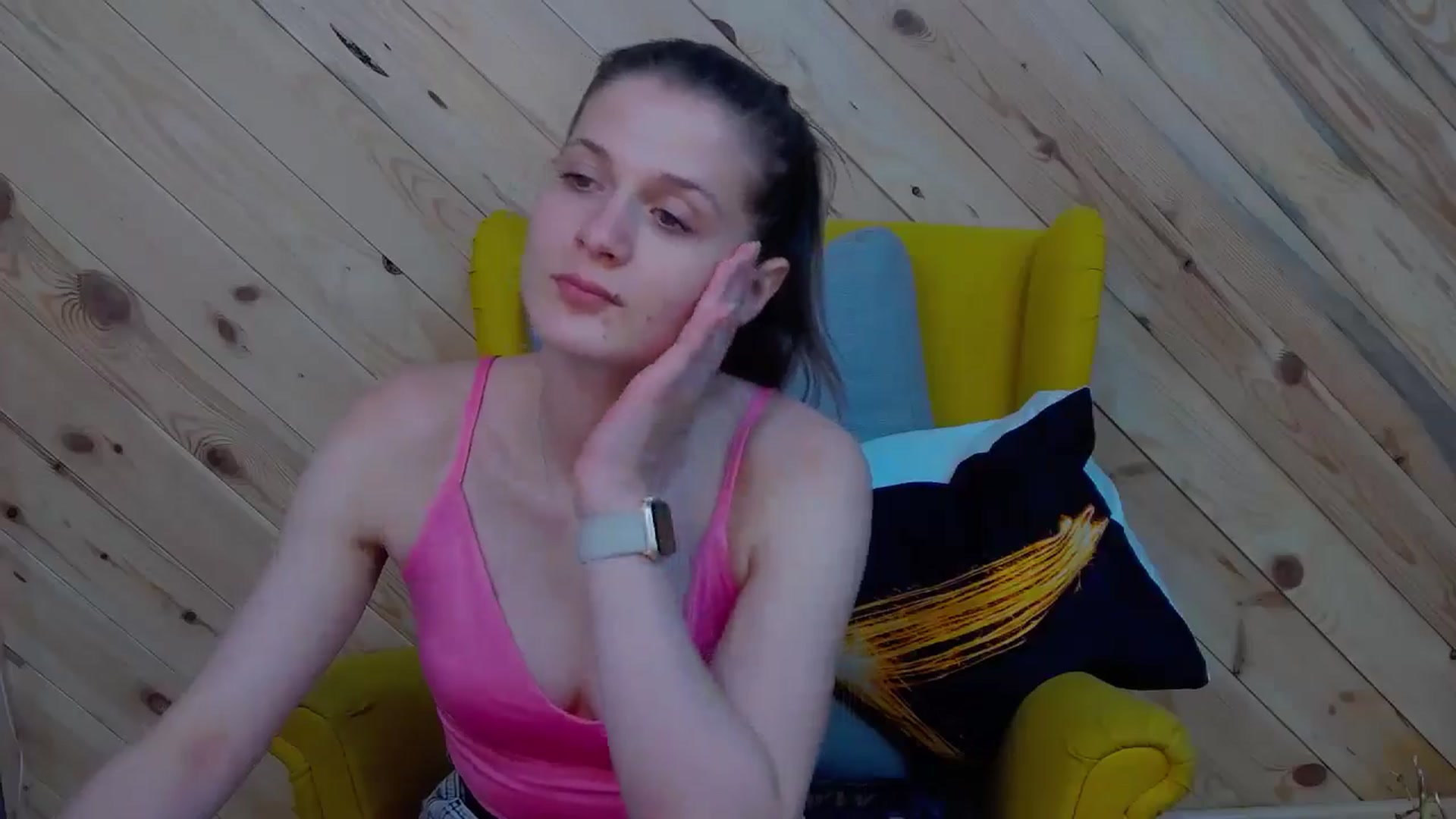 Gallery image thumbnail from LeslieKat's myfreecams stream on, 05/31/2024, 16:49 image 18 of 20