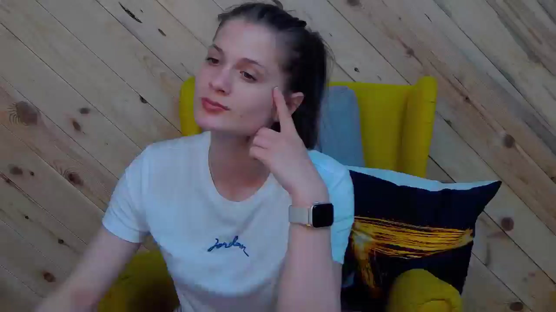 Gallery image thumbnail from LeslieKat's myfreecams stream on, 05/31/2024, 19:09 image 7 of 20