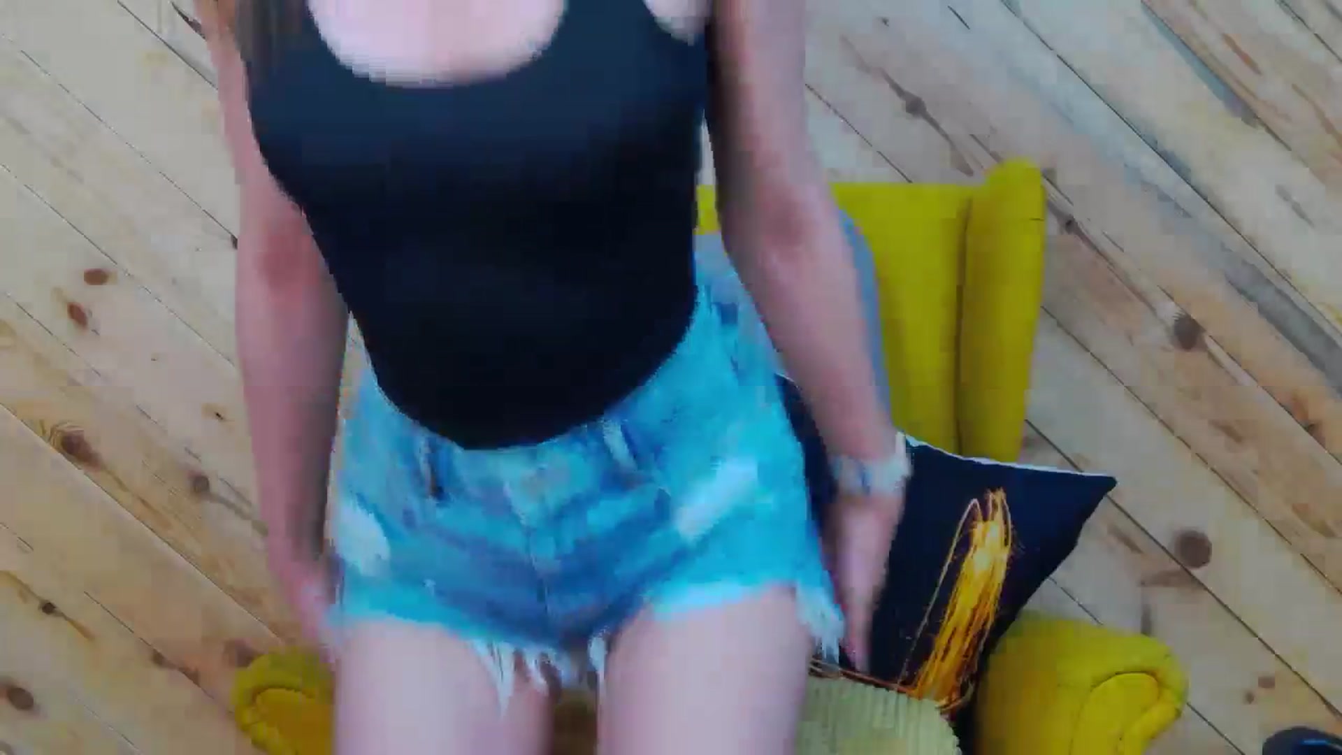 Gallery image thumbnail from LeslieKat's myfreecams stream on, 06/05/2024, 19:03 image 15 of 20