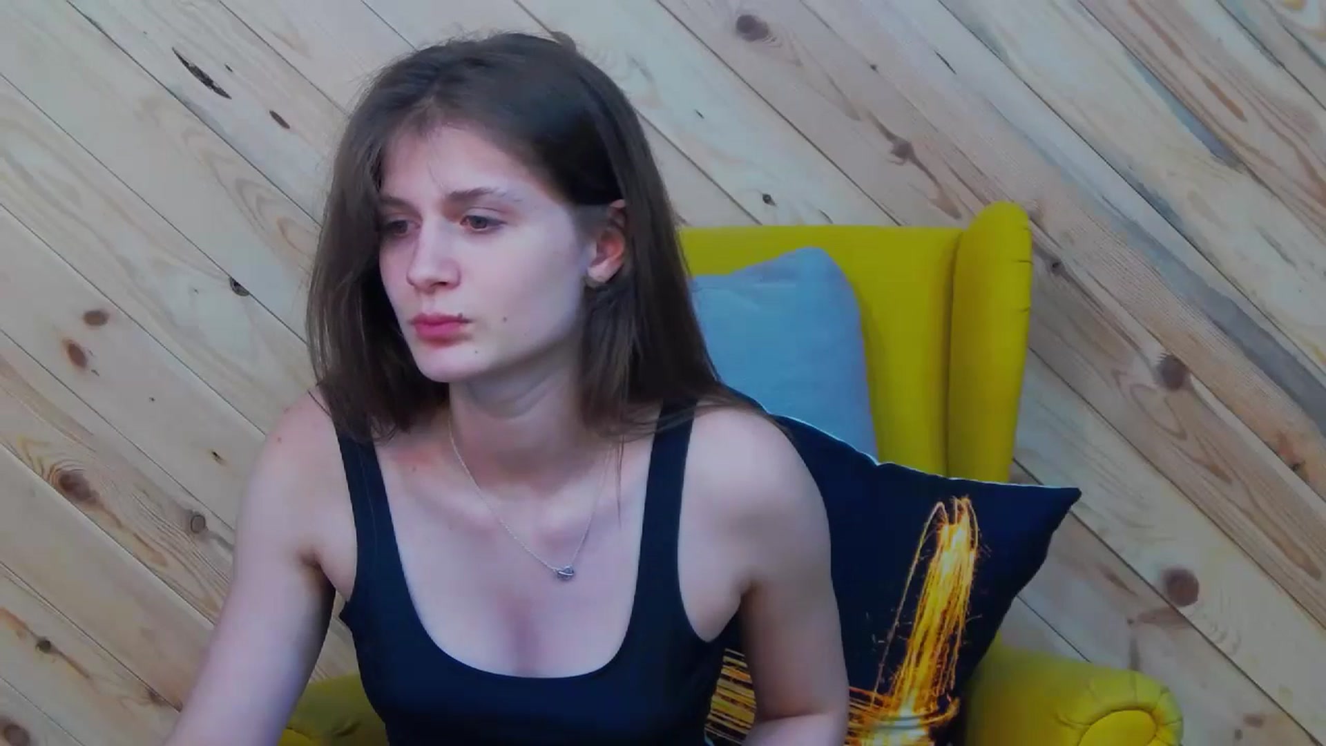 Gallery image thumbnail from LeslieKat's myfreecams stream on, 06/05/2024, 19:03 image 9 of 20