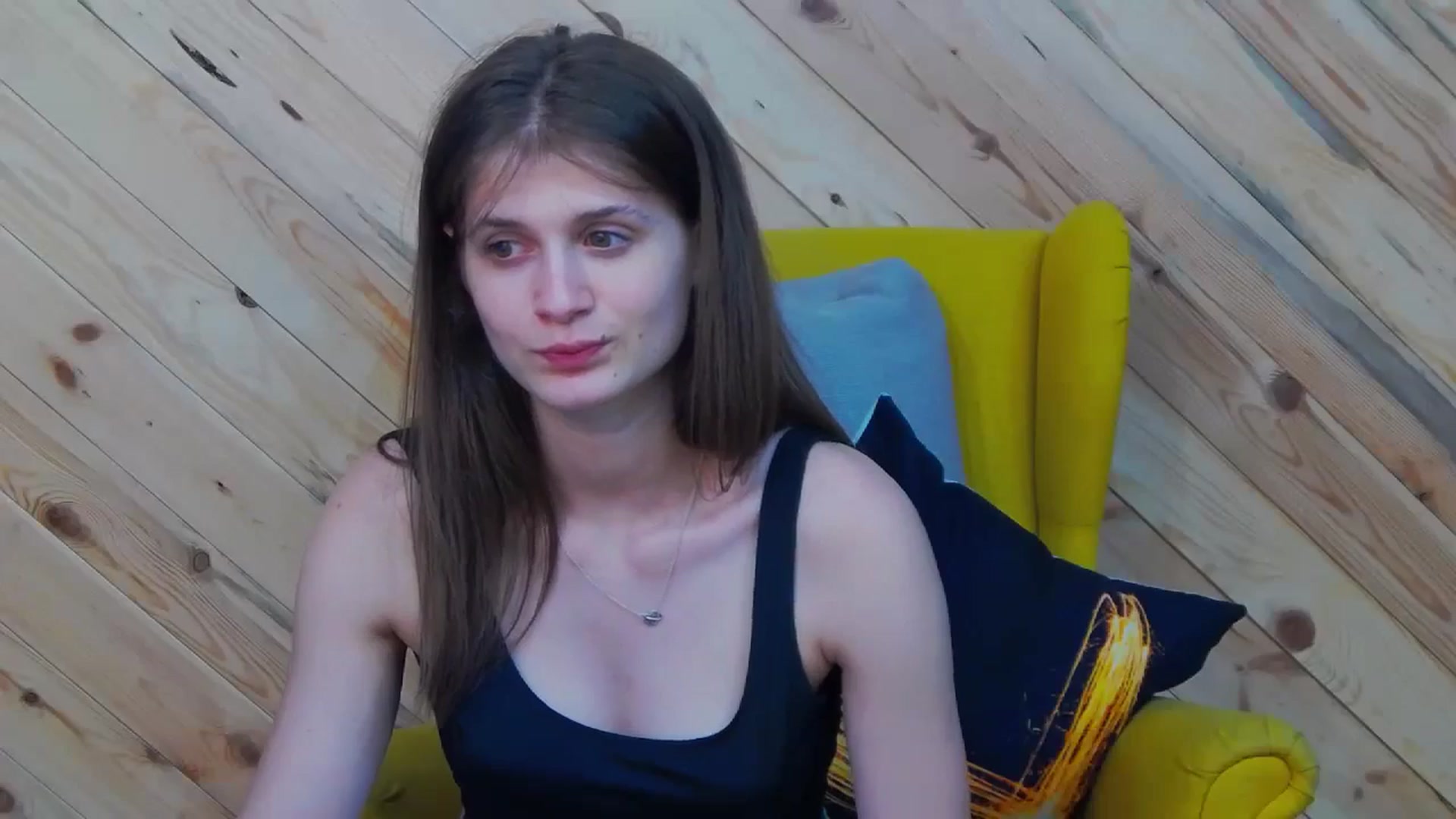 Gallery image thumbnail from LeslieKat's myfreecams stream on, 06/05/2024, 23:21 image 13 of 20