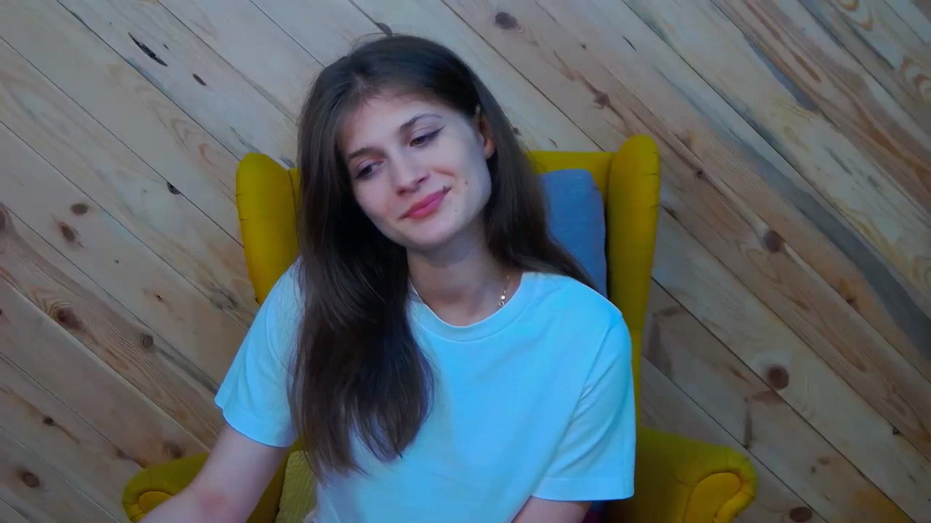 Gallery image thumbnail from LeslieKat's myfreecams stream on, 06/09/2024, 19:23 image 6 of 20