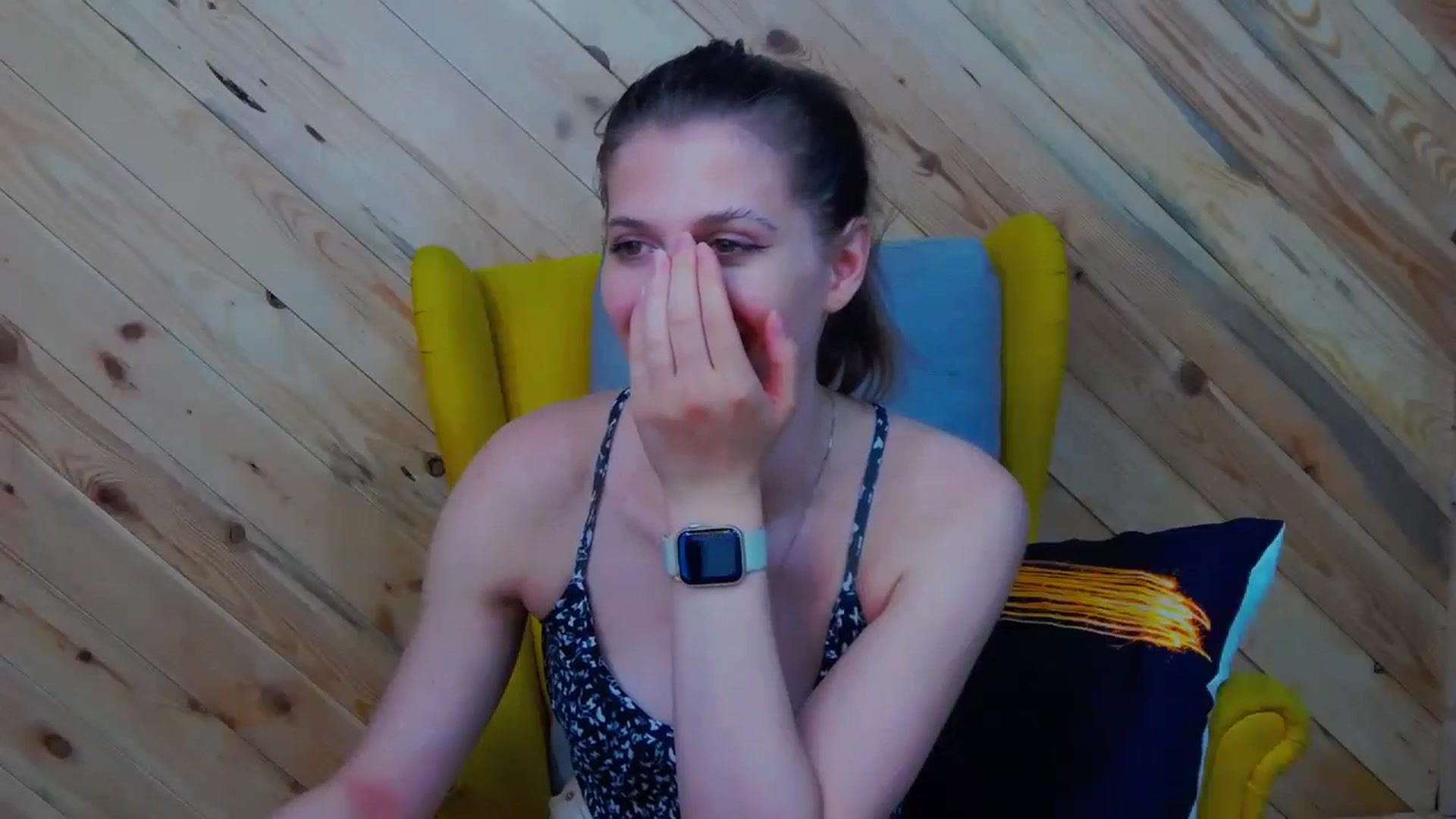 Gallery image thumbnail from LeslieKat's myfreecams stream on, 06/10/2024, 22:09 image 2 of 20