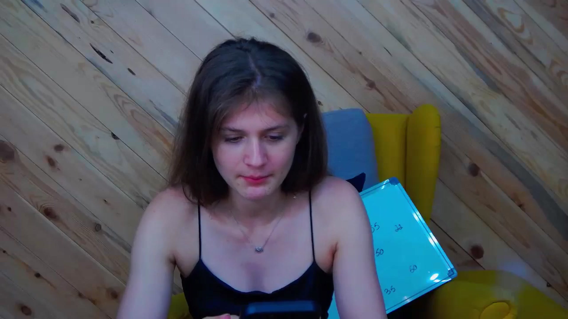 Gallery image thumbnail from LeslieKat's myfreecams stream on, 06/12/2024, 18:41 image 18 of 20
