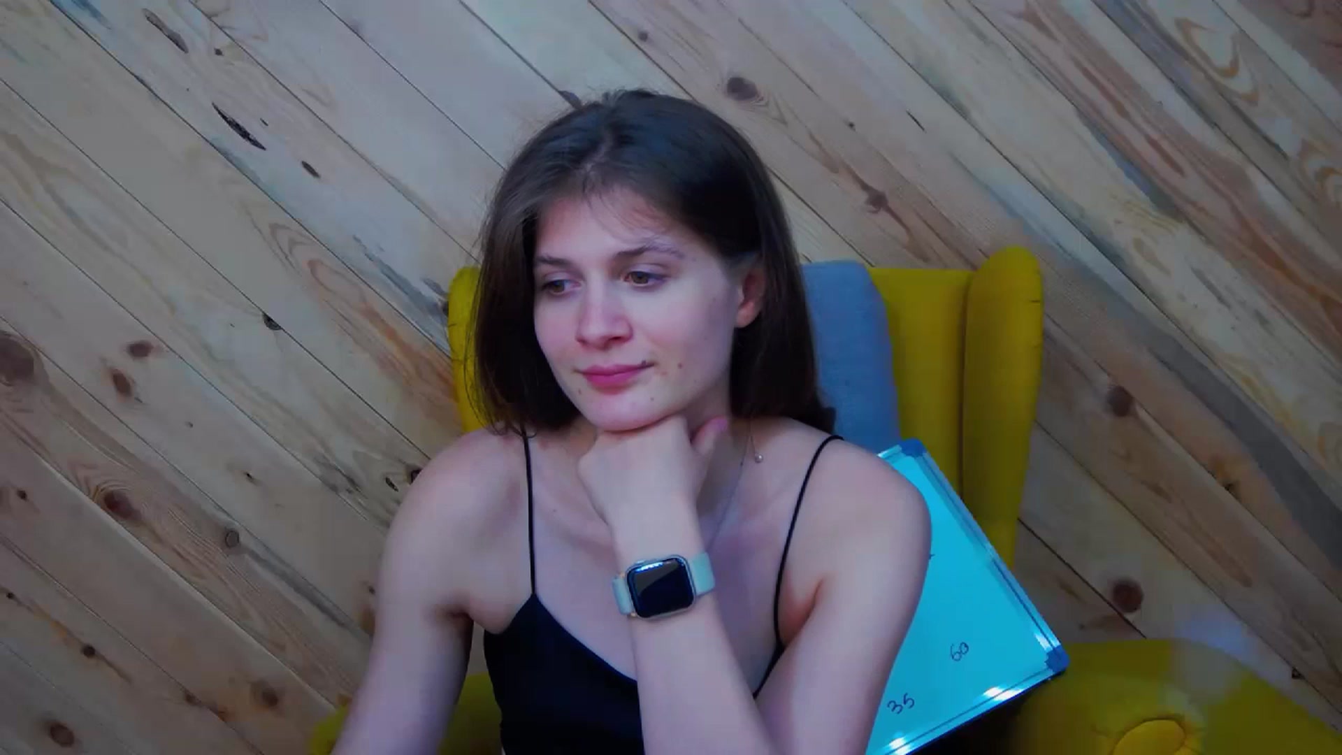 Gallery image thumbnail from LeslieKat's myfreecams stream on, 06/12/2024, 21:39 image 6 of 20