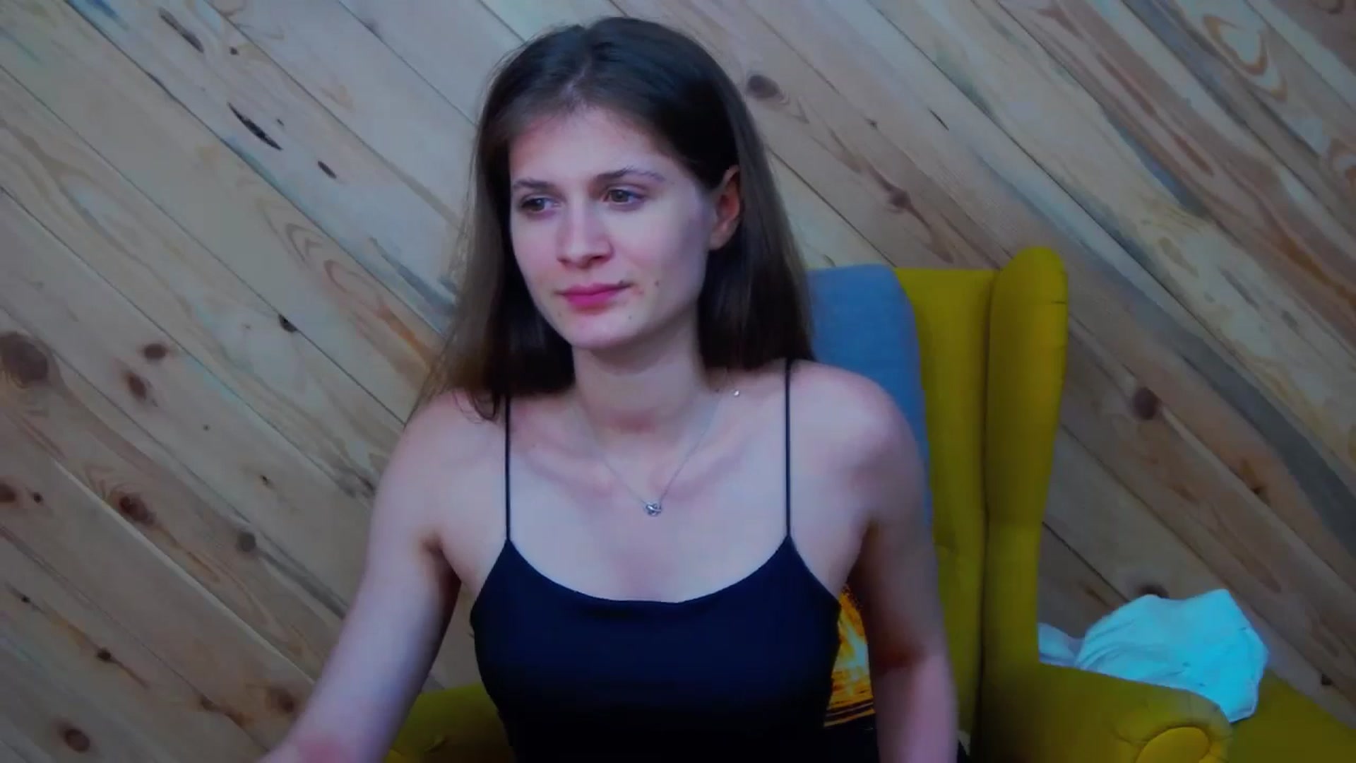 Gallery image thumbnail from LeslieKat's myfreecams stream on, 06/12/2024, 21:39 image 14 of 20