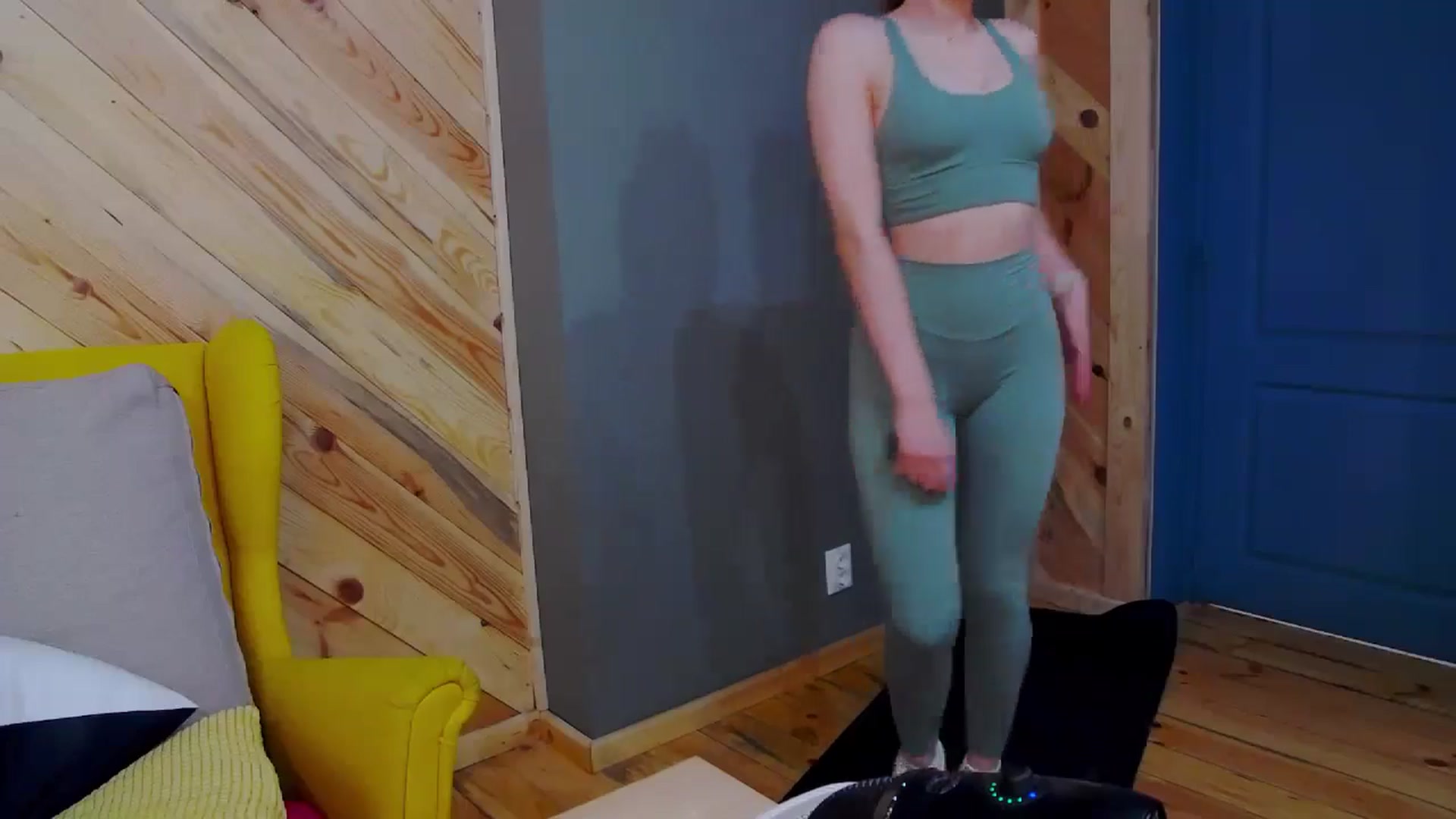 Gallery image thumbnail from LeslieKat's myfreecams stream on, 06/22/2024, 19:01 image 3 of 20