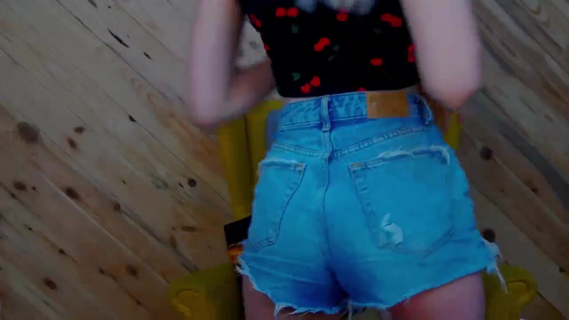 Gallery image thumbnail from LeslieKat's myfreecams stream on, 06/23/2024, 19:36 image 20 of 20