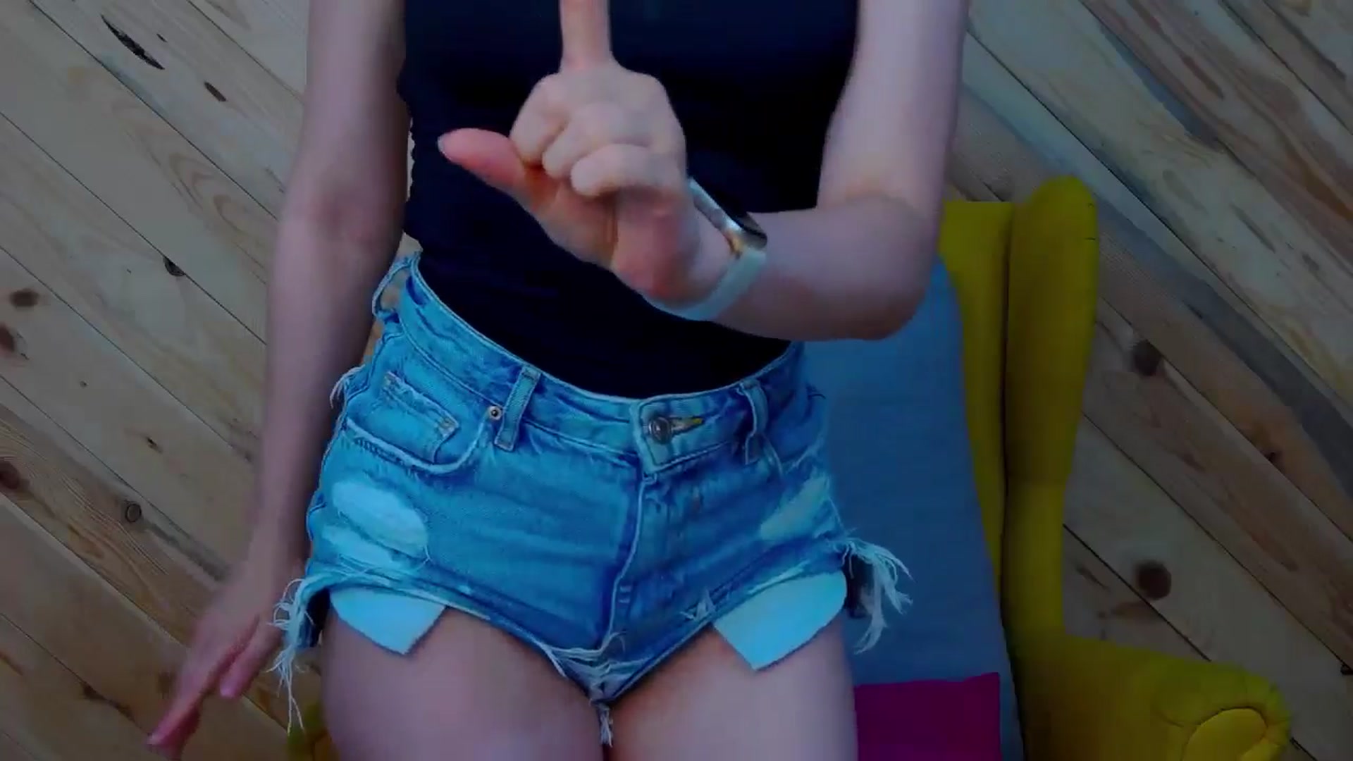 Gallery image thumbnail from LeslieKat's myfreecams stream on, 06/26/2024, 18:58 image 11 of 20