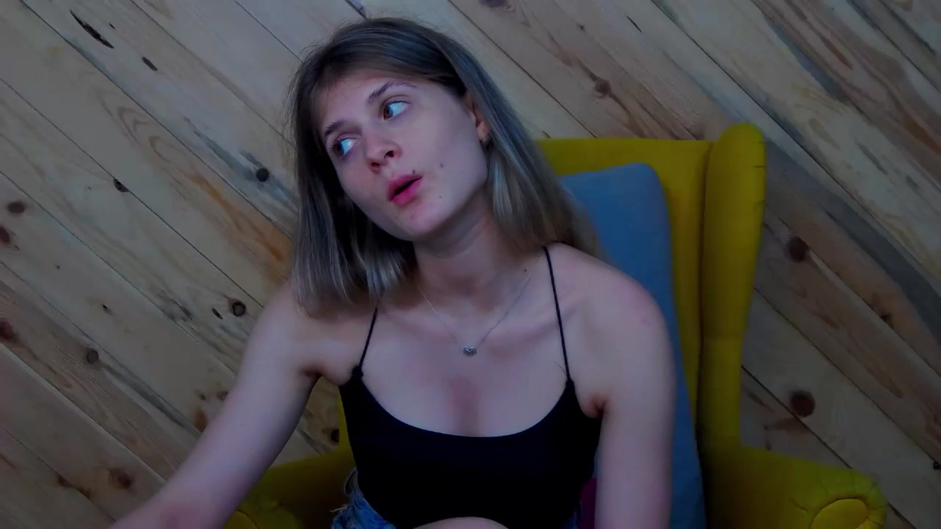 Gallery image thumbnail from LeslieKat's myfreecams stream on, 06/26/2024, 18:58 image 2 of 20