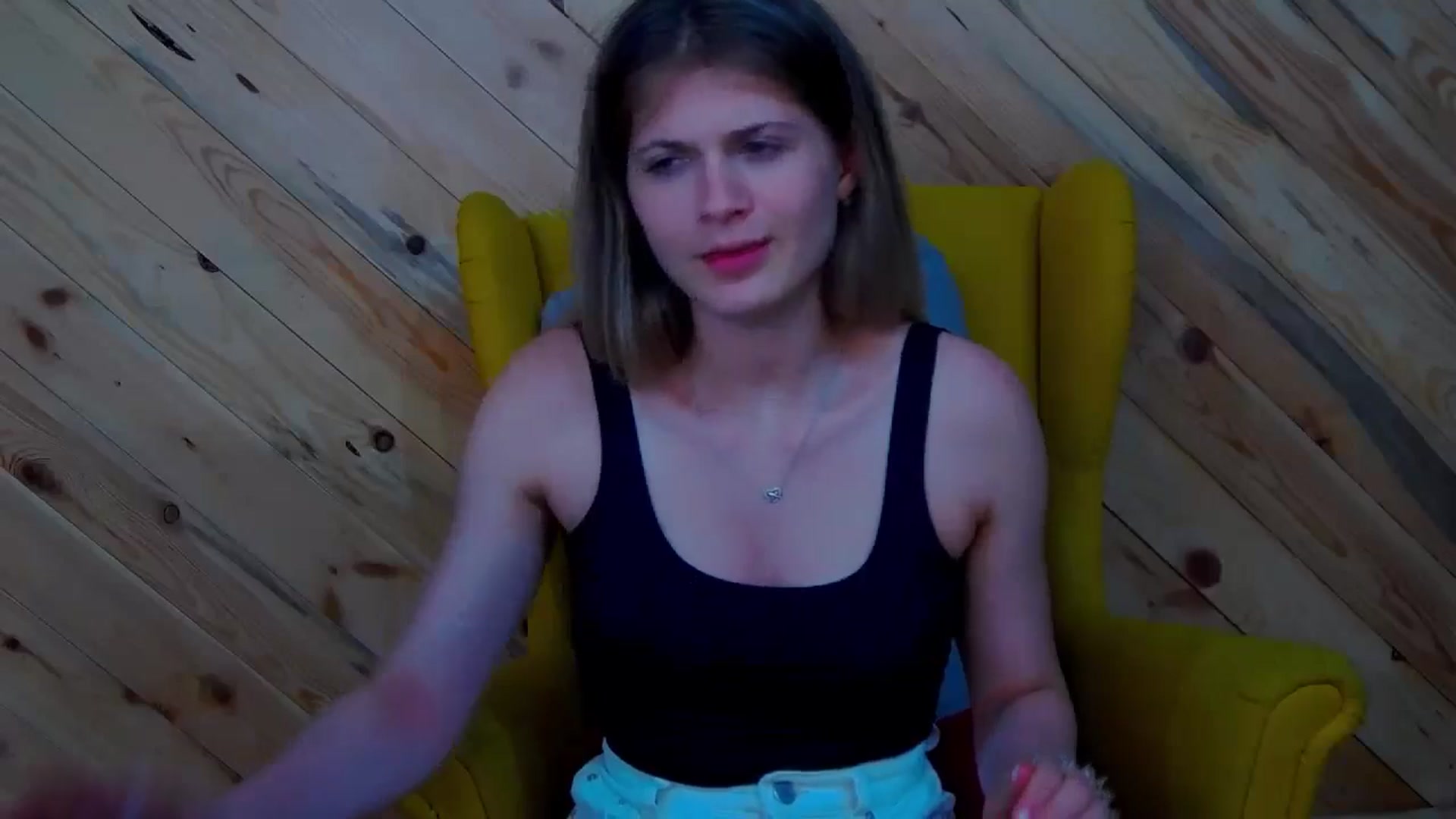 Gallery image thumbnail from LeslieKat's myfreecams stream on, 06/27/2024, 23:57 image 7 of 20