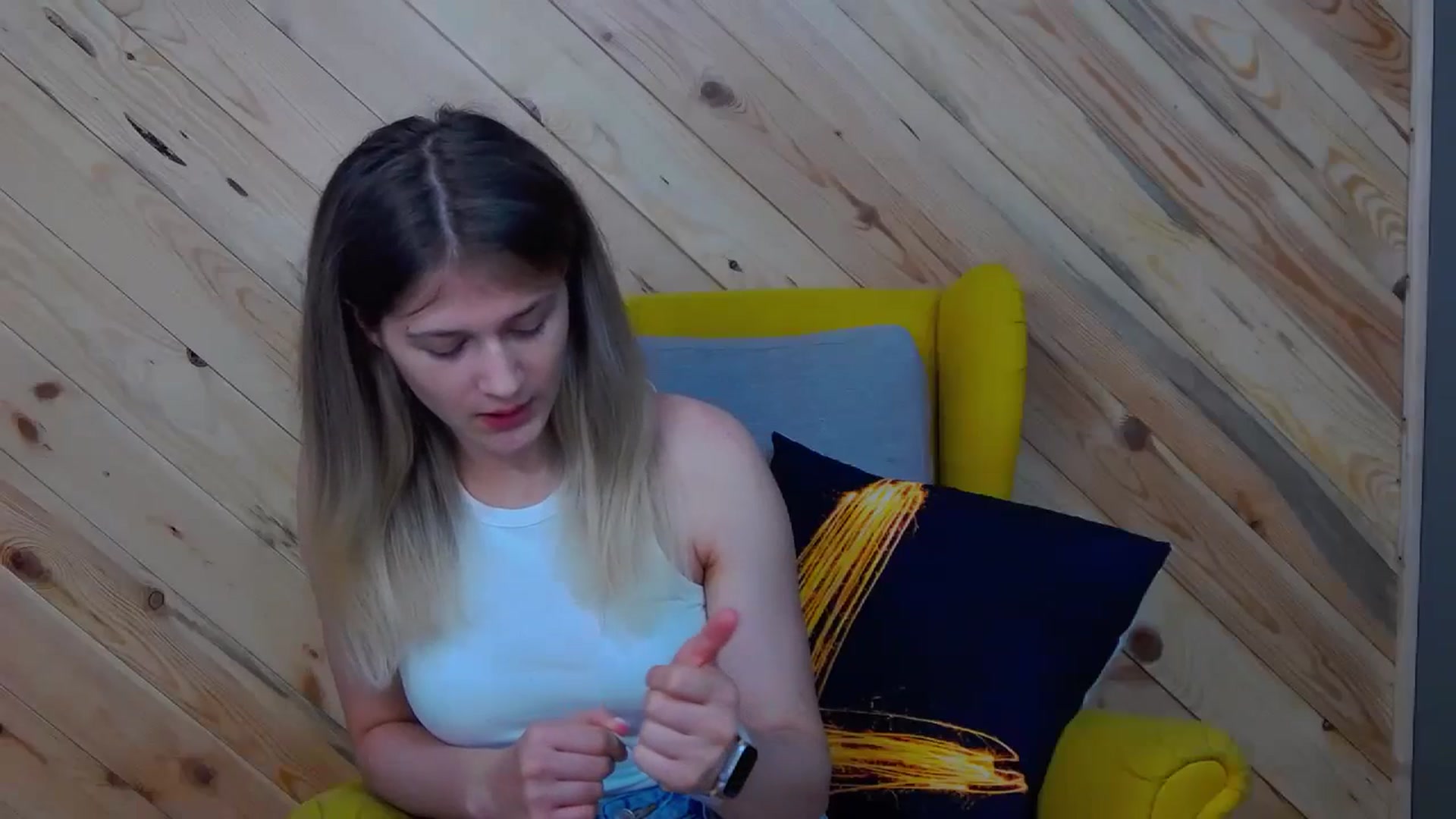Gallery image thumbnail from LeslieKat's myfreecams stream on, 06/29/2024, 17:34 image 2 of 20