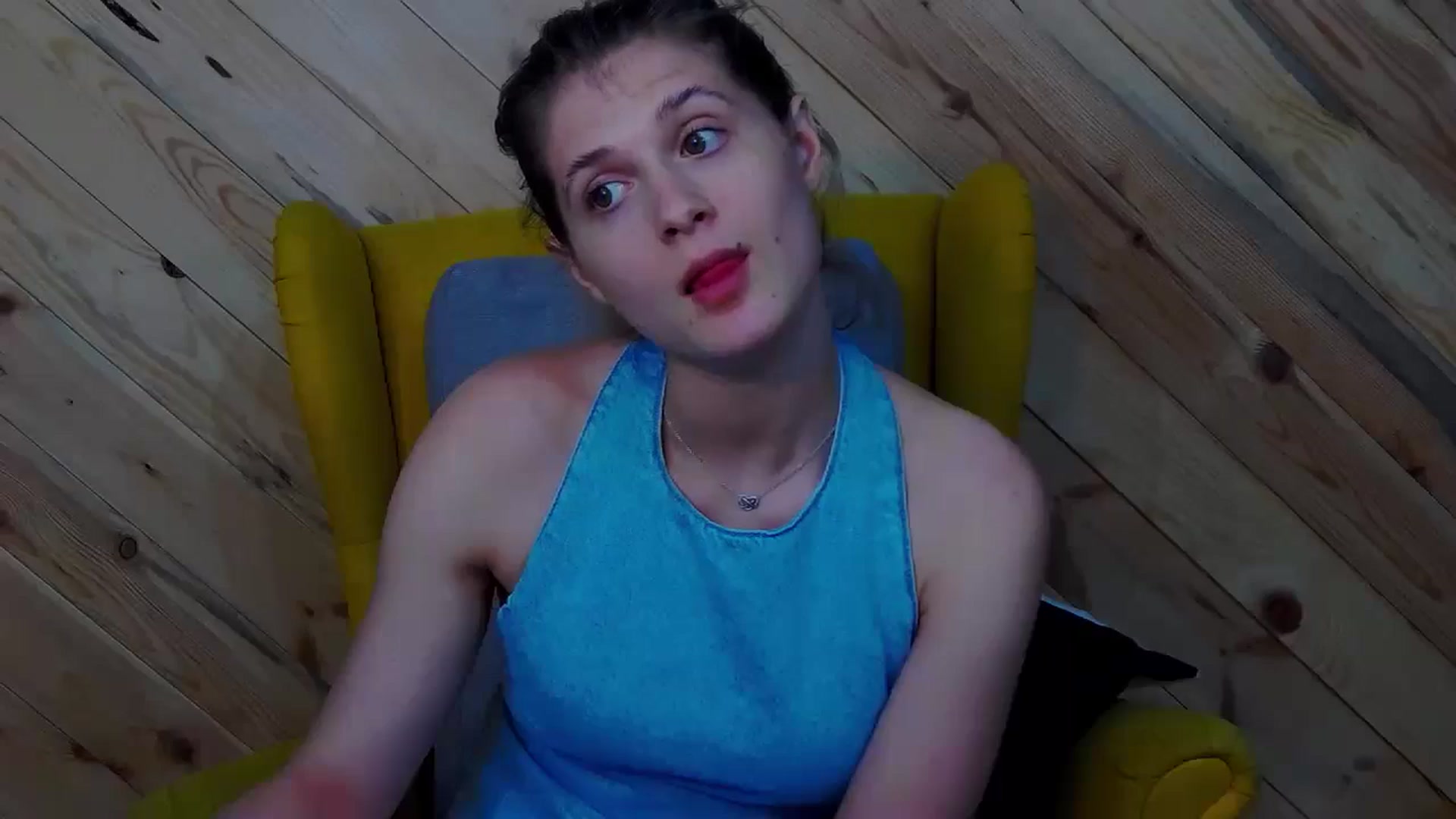 Gallery image thumbnail from LeslieKat's myfreecams stream on, 06/30/2024, 21:49 image 19 of 20