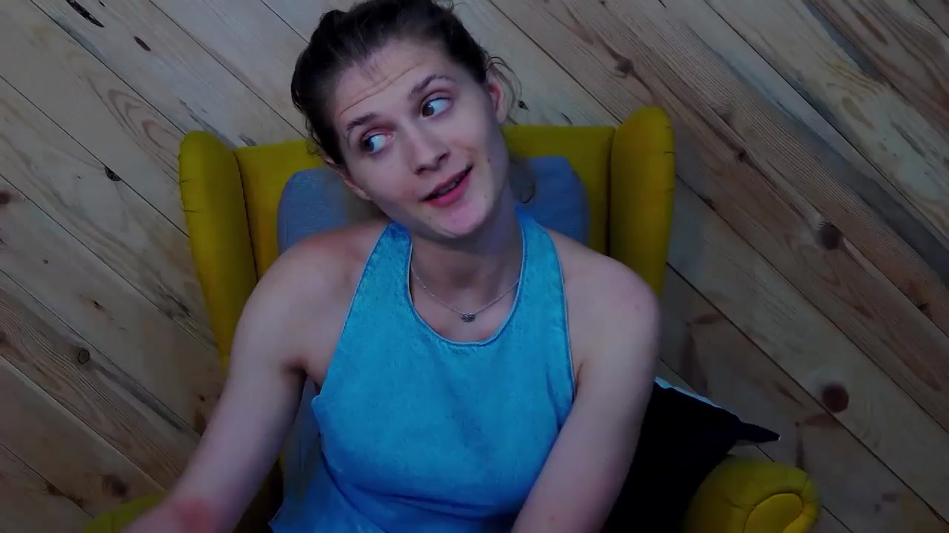 Gallery image thumbnail from LeslieKat's myfreecams stream on, 06/30/2024, 21:49 image 18 of 20