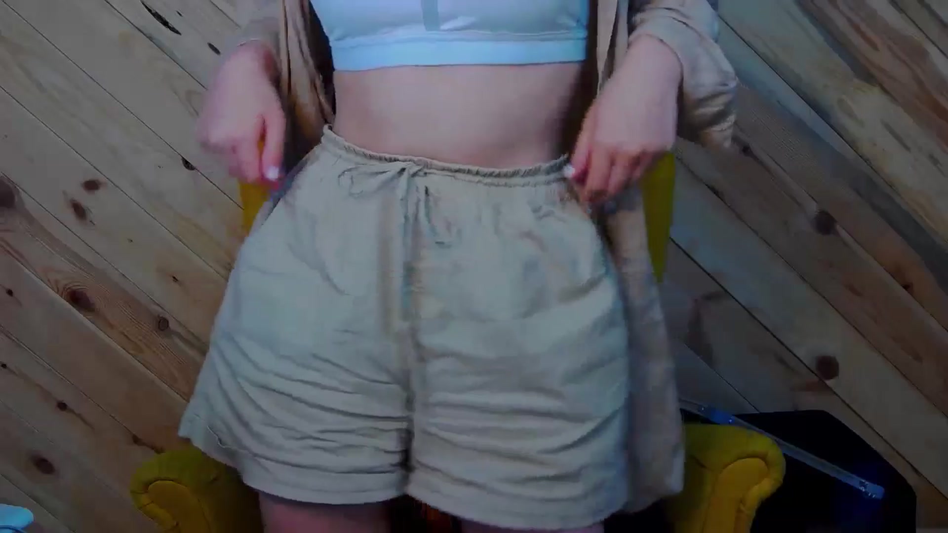 Gallery image thumbnail from LeslieKat's myfreecams stream on, 07/01/2024, 21:14 image 18 of 20