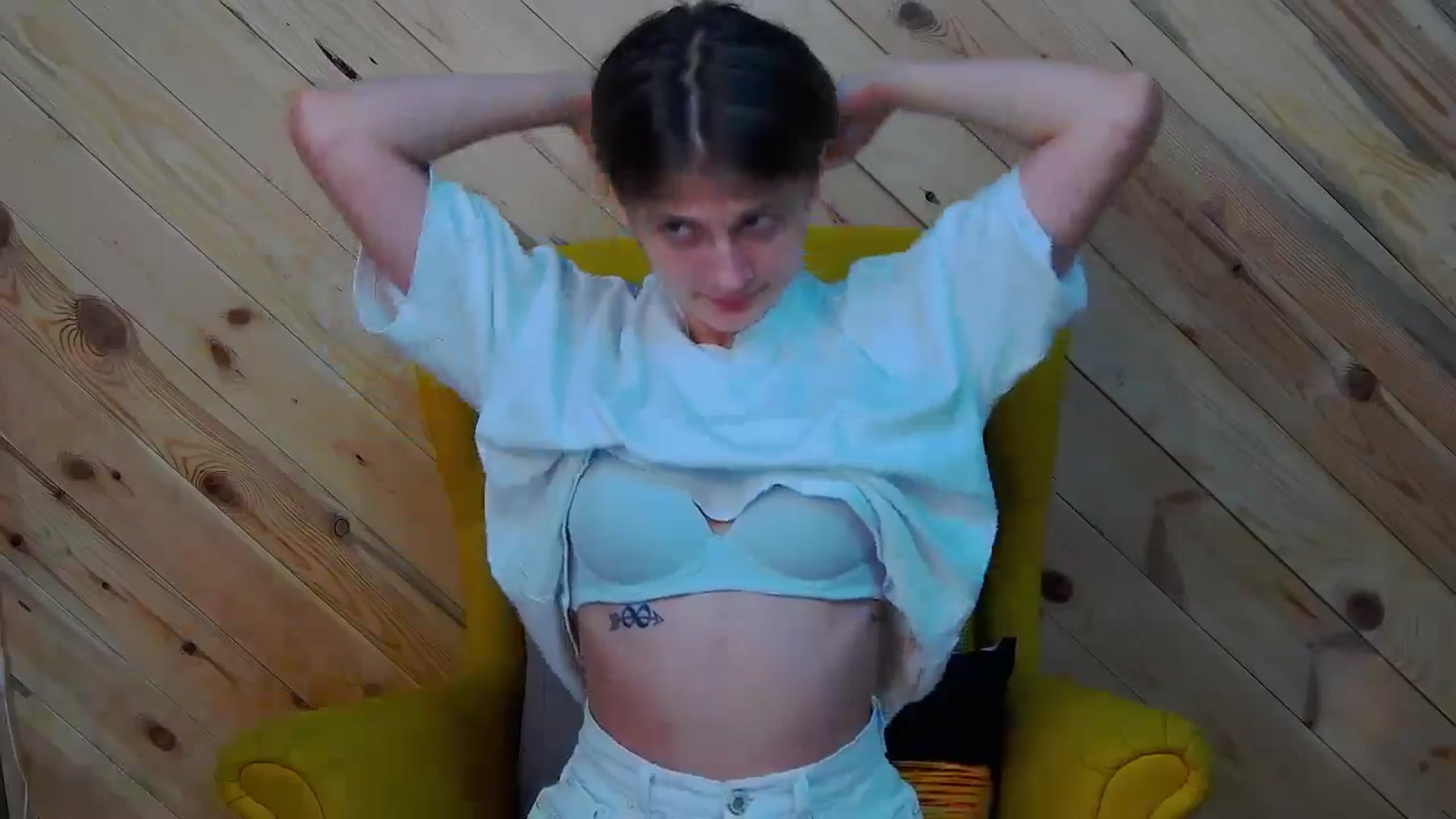 Gallery image thumbnail from LeslieKat's myfreecams stream on, 07/05/2024, 01:52 image 13 of 20