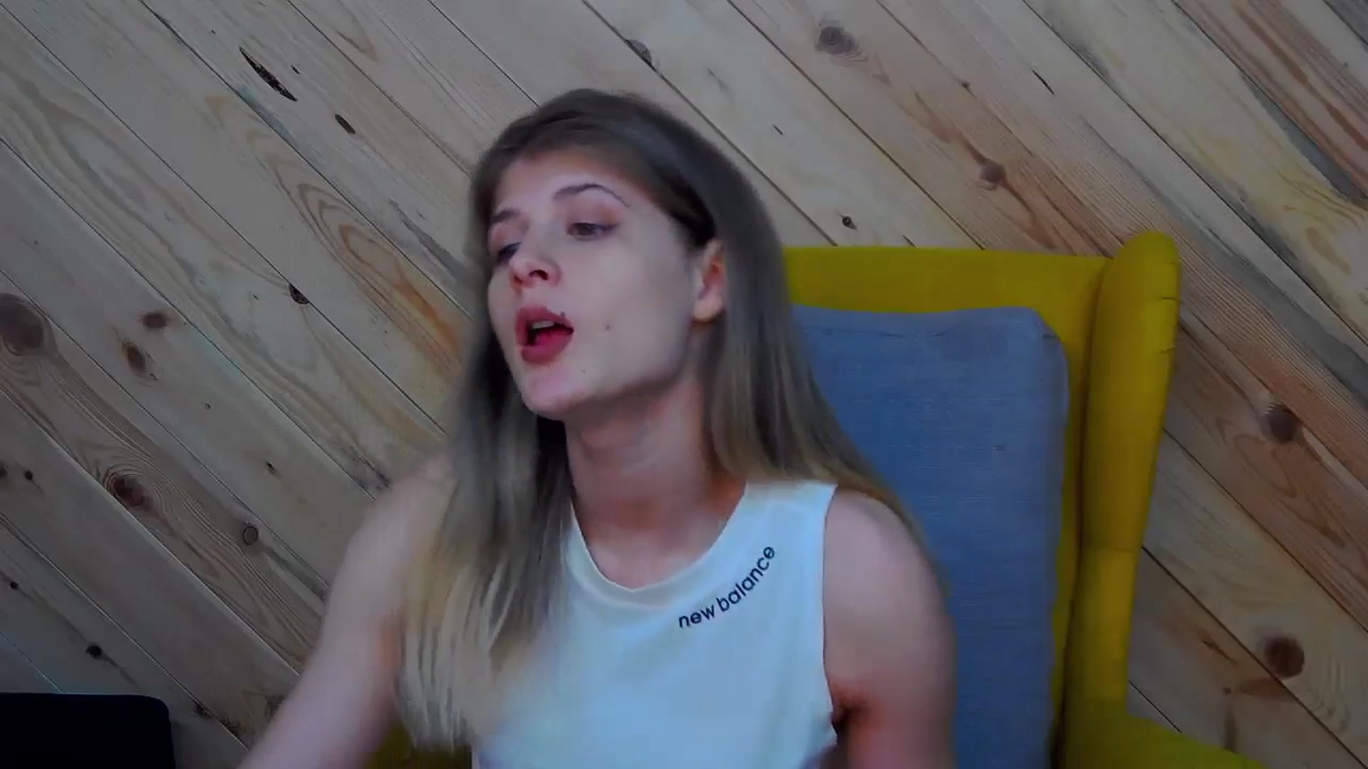 Gallery image thumbnail from LeslieKat's myfreecams stream on, 07/07/2024, 18:34 image 6 of 20
