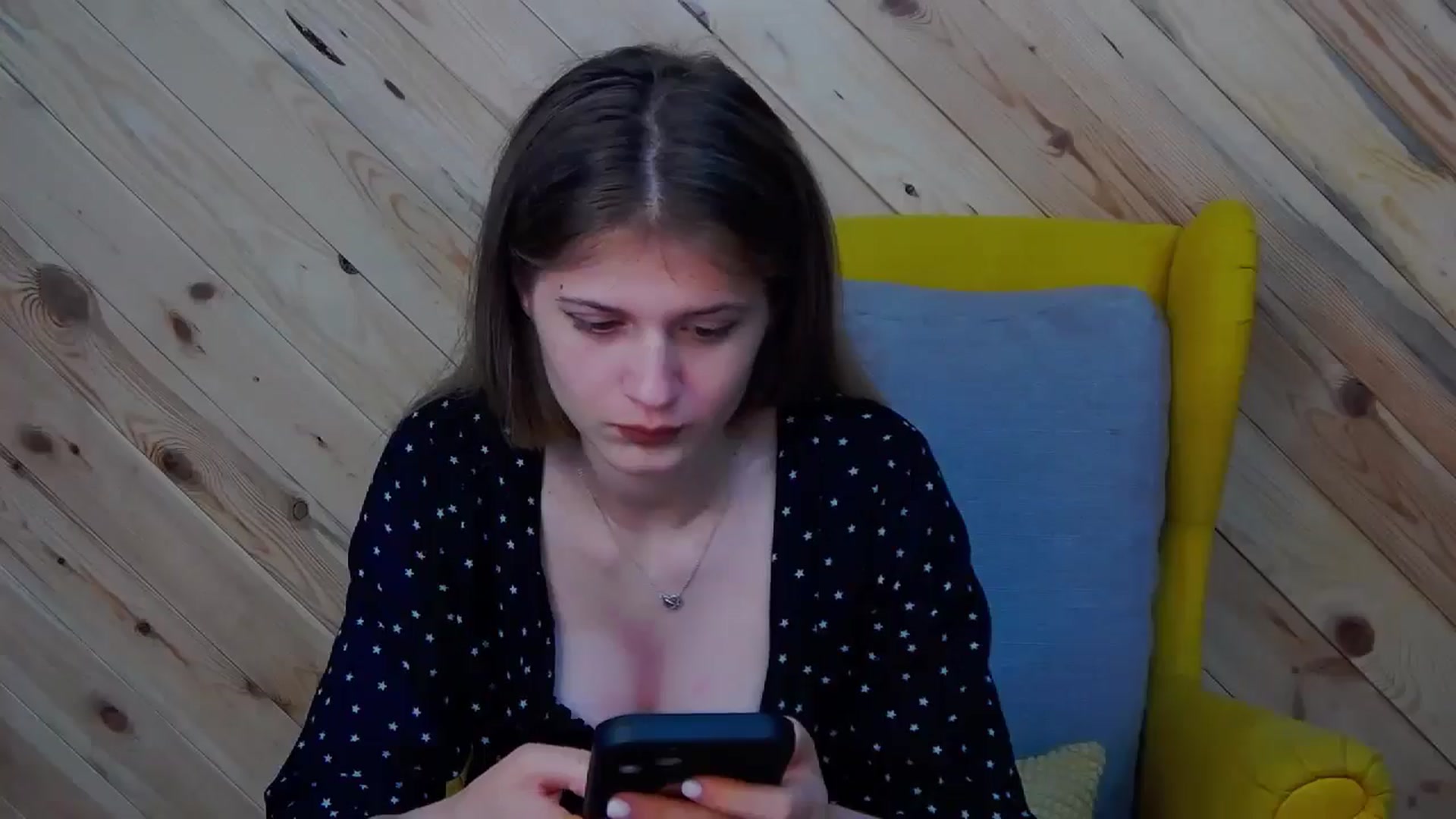 Gallery image thumbnail from LeslieKat's myfreecams stream on, 07/08/2024, 18:48 image 19 of 20