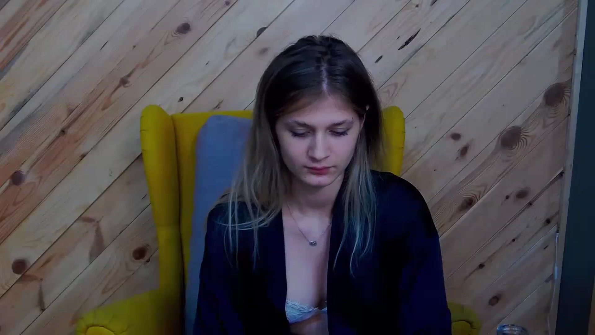 Gallery image thumbnail from LeslieKat's myfreecams stream on, 07/13/2024, 23:22 image 7 of 20