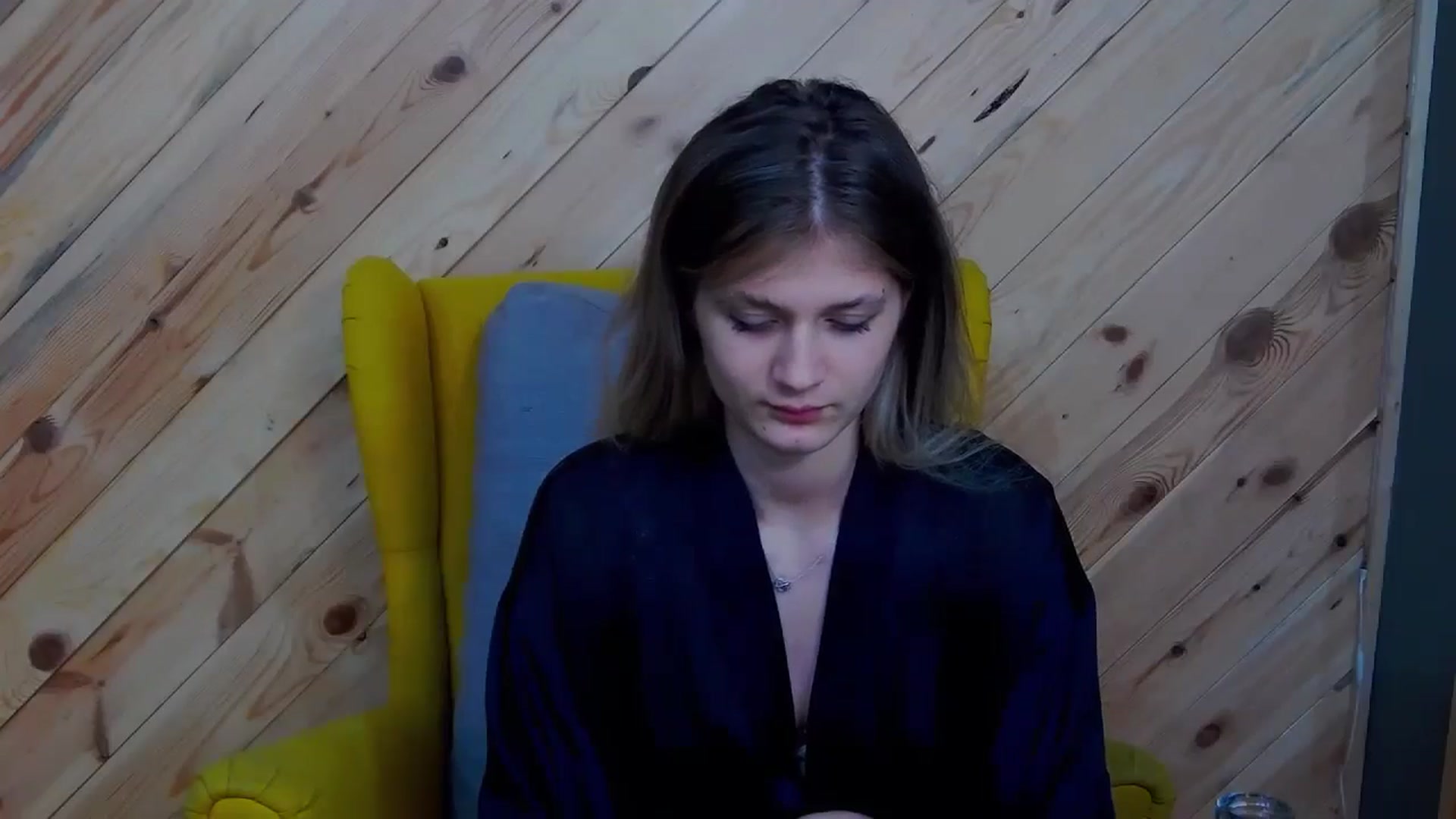 Gallery image thumbnail from LeslieKat's myfreecams stream on, 07/13/2024, 23:22 image 3 of 20