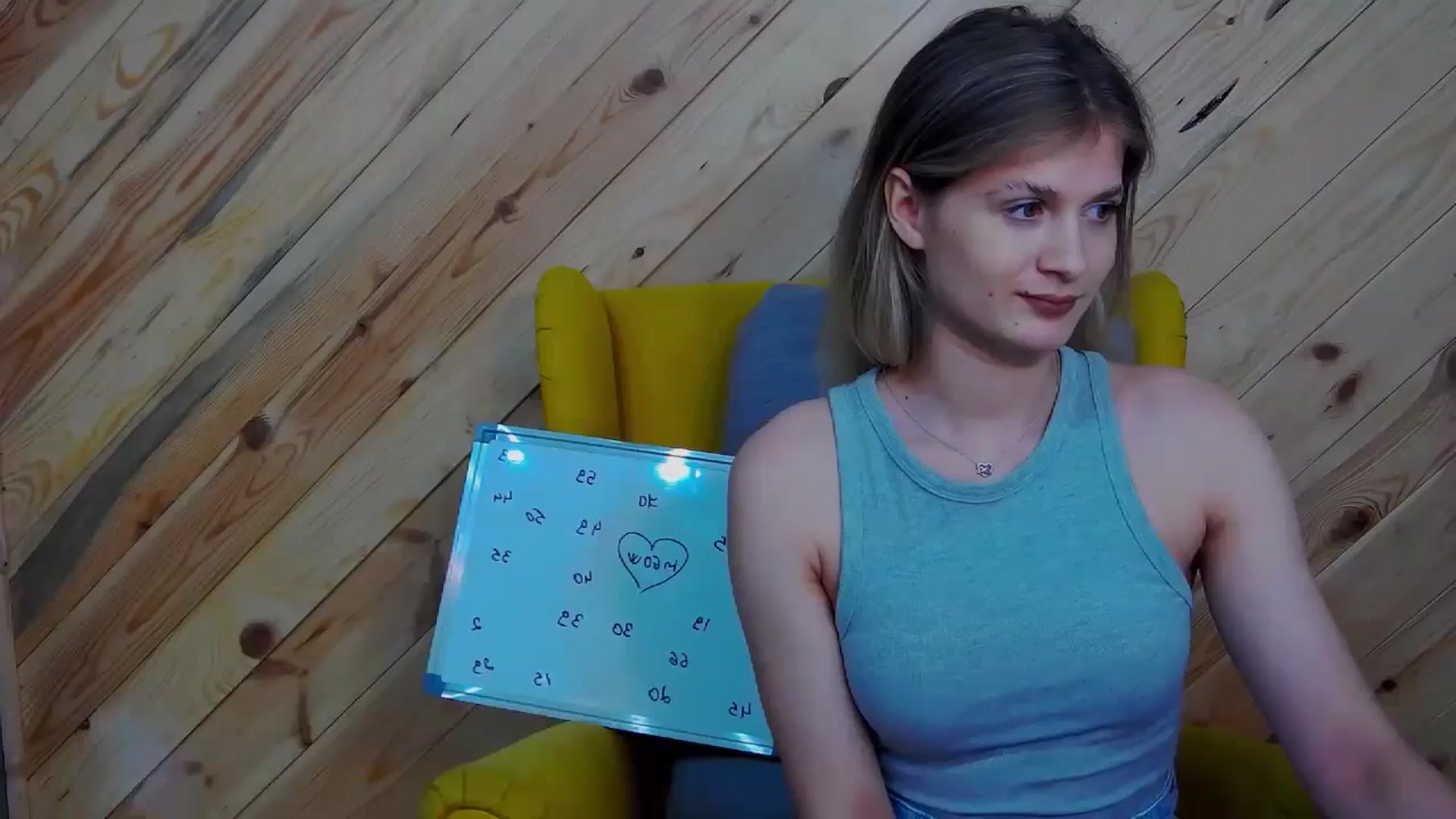Gallery image thumbnail from LeslieKat's myfreecams stream on, 07/14/2024, 19:06 image 17 of 20