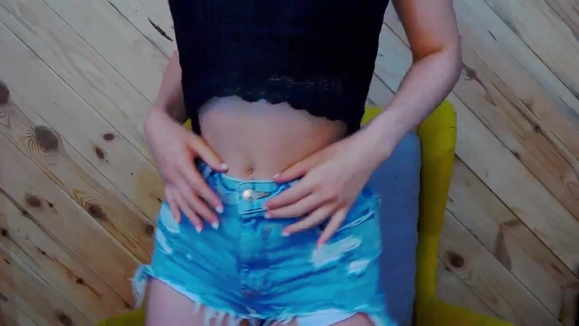 Gallery image thumbnail from LeslieKat's myfreecams stream on, 07/21/2024, 17:22 image 4 of 20