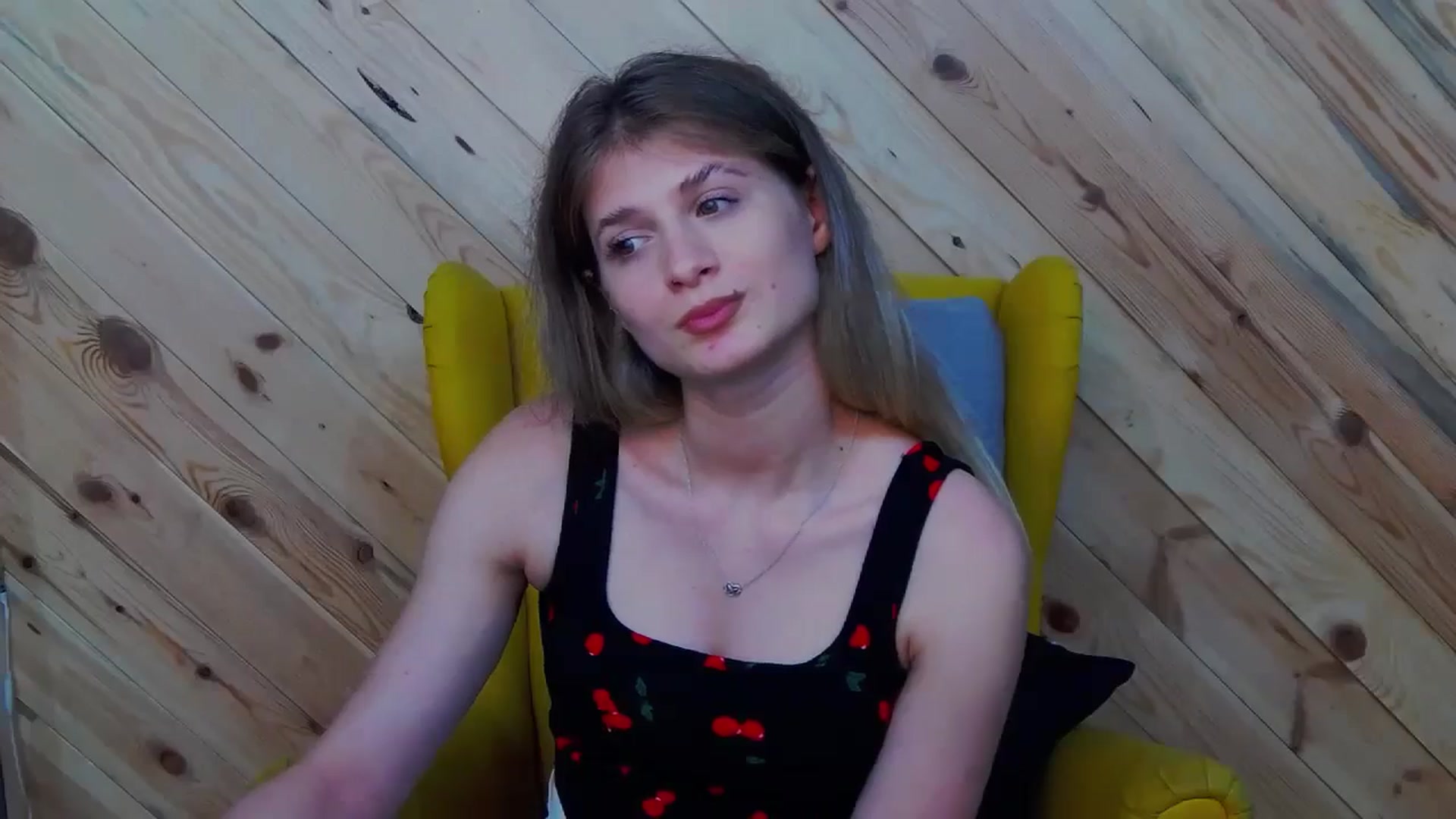 Gallery image thumbnail from LeslieKat's myfreecams stream on, 07/22/2024, 19:32 image 3 of 20
