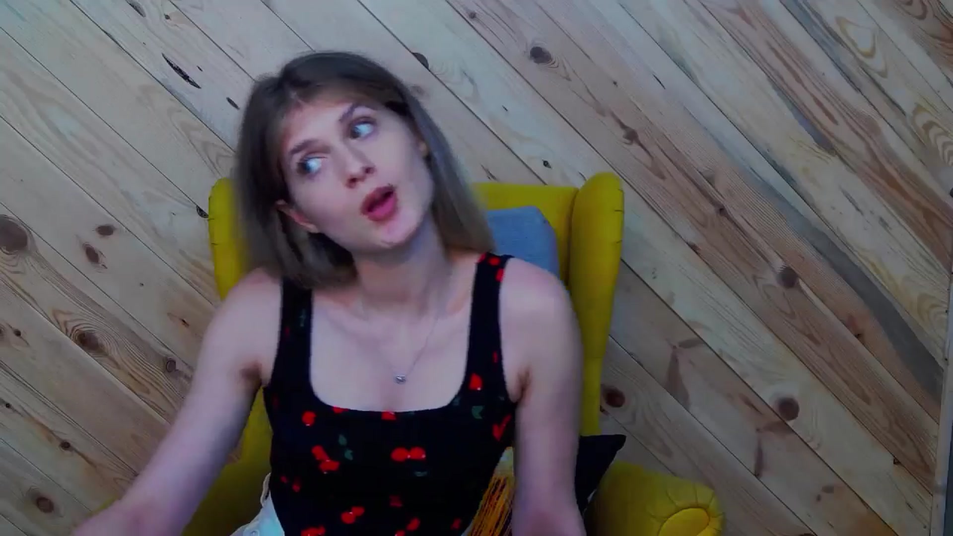 Gallery image thumbnail from LeslieKat's myfreecams stream on, 07/22/2024, 19:32 image 14 of 20