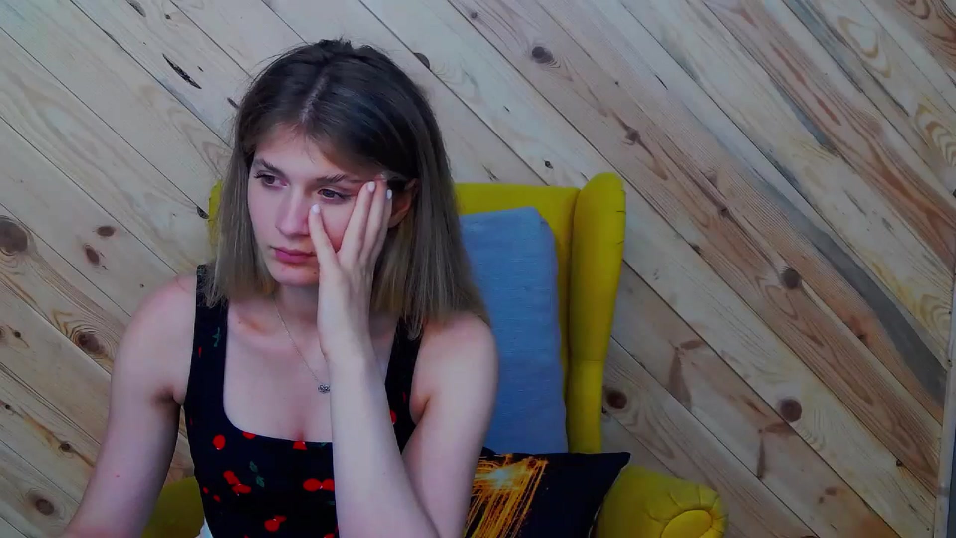 Gallery image thumbnail from LeslieKat's myfreecams stream on, 07/22/2024, 21:58 image 7 of 20