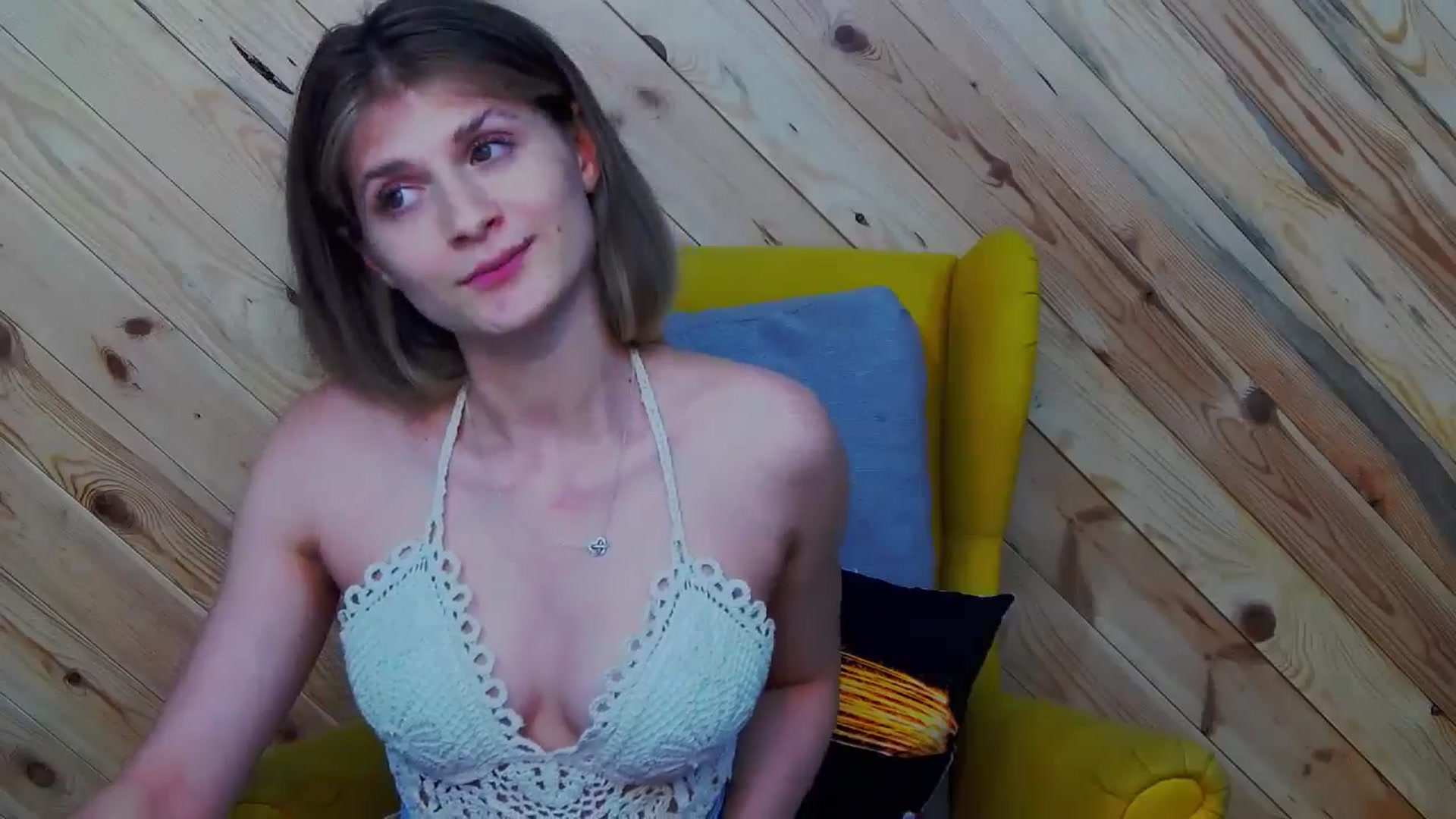 Gallery image thumbnail from LeslieKat's myfreecams stream on, 07/24/2024, 19:06 image 19 of 20