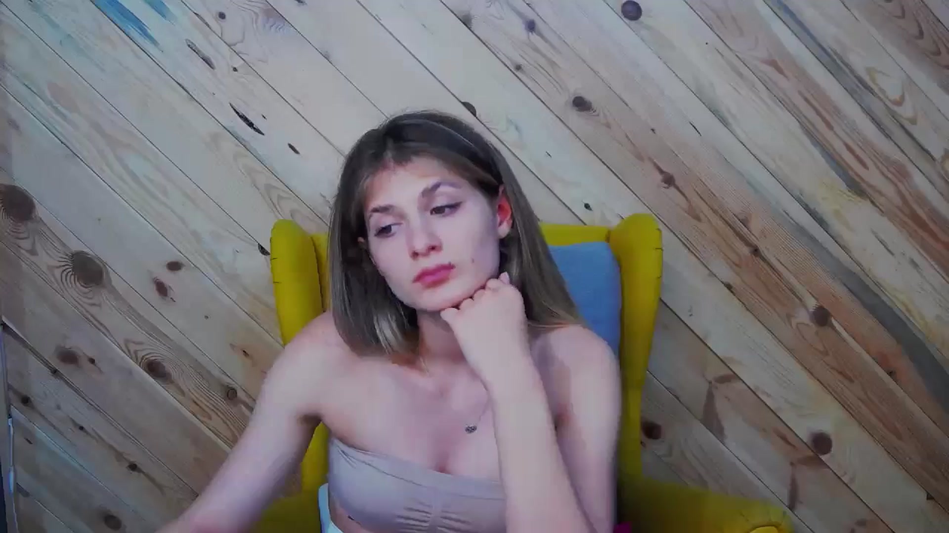 Gallery image thumbnail from LeslieKat's myfreecams stream on, 07/27/2024, 22:49 image 16 of 20
