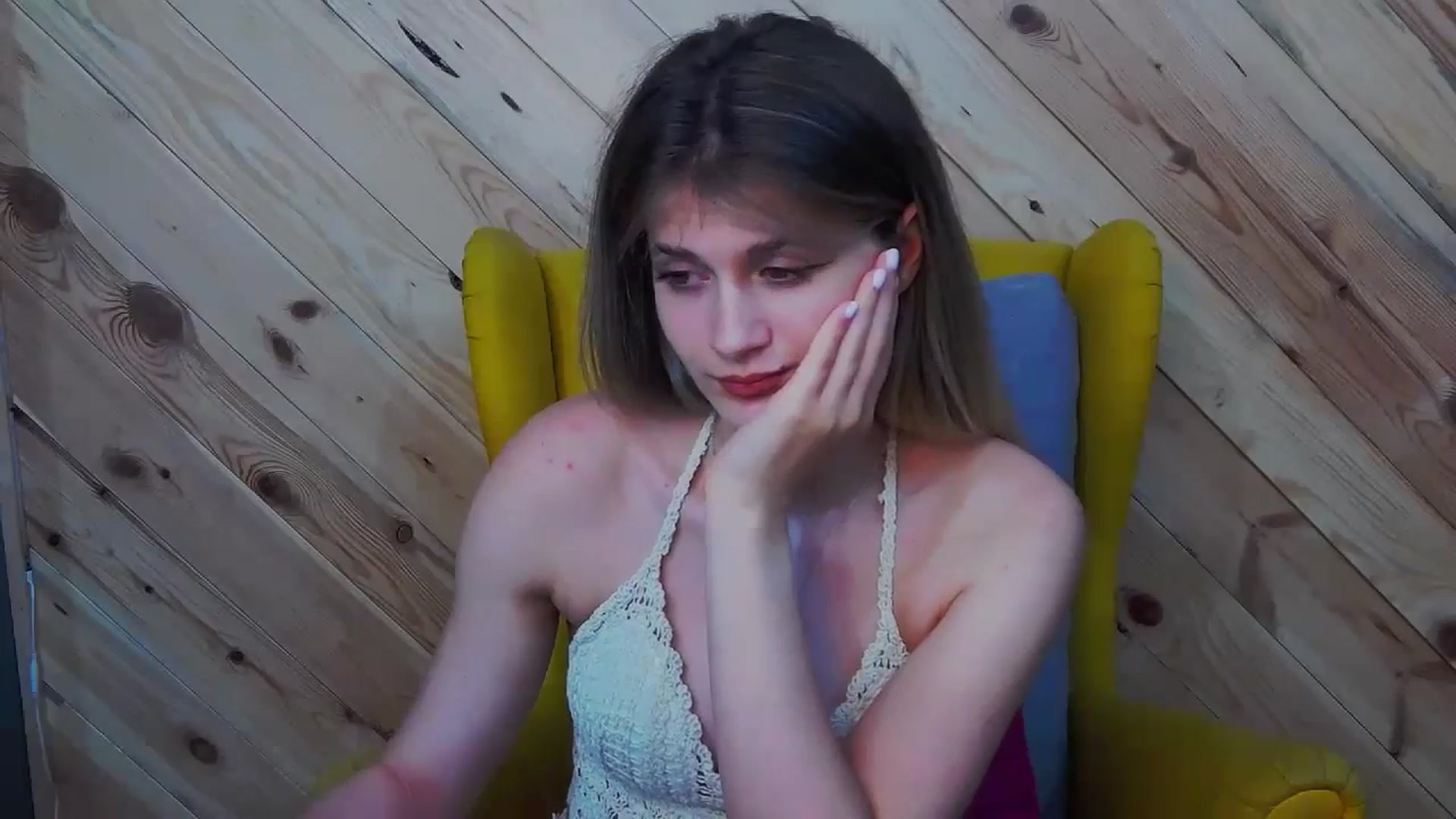 Gallery image thumbnail from LeslieKat's myfreecams stream on, 07/28/2024, 18:50 image 8 of 20