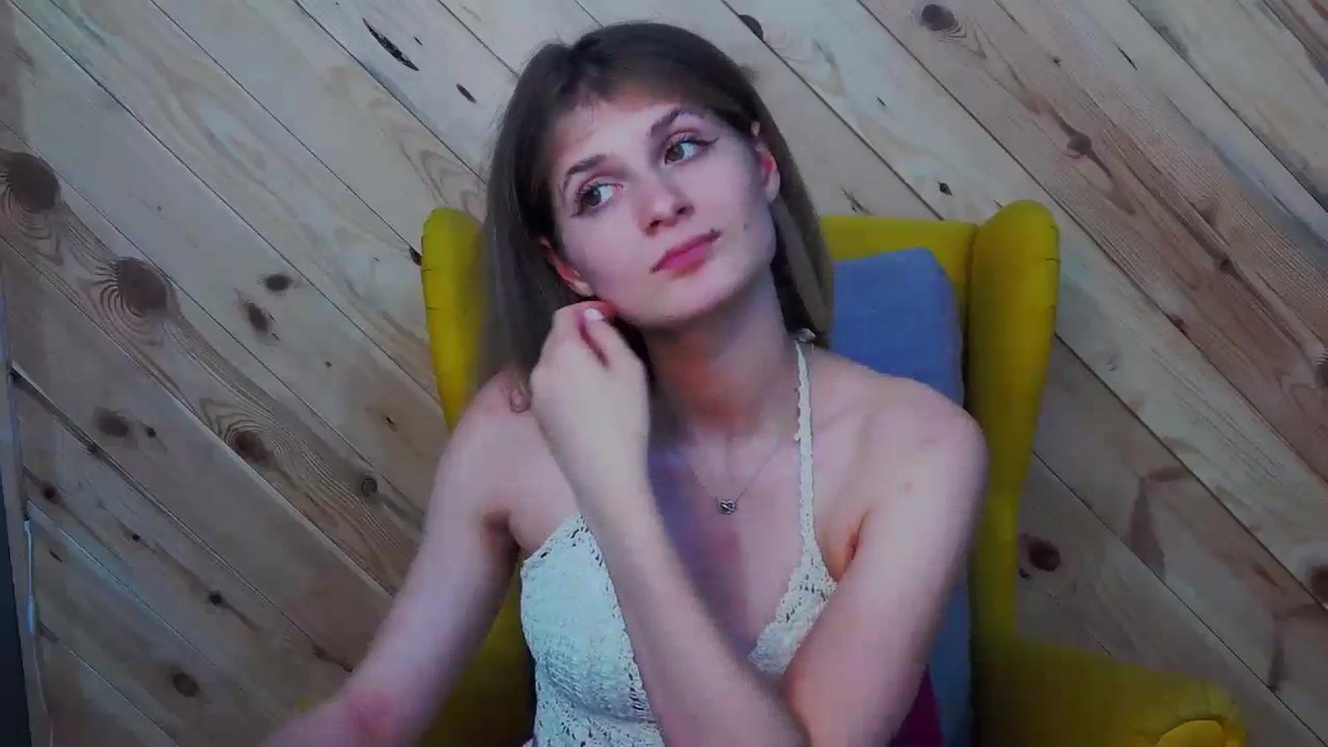 Gallery image thumbnail from LeslieKat's myfreecams stream on, 07/28/2024, 20:09 image 7 of 20