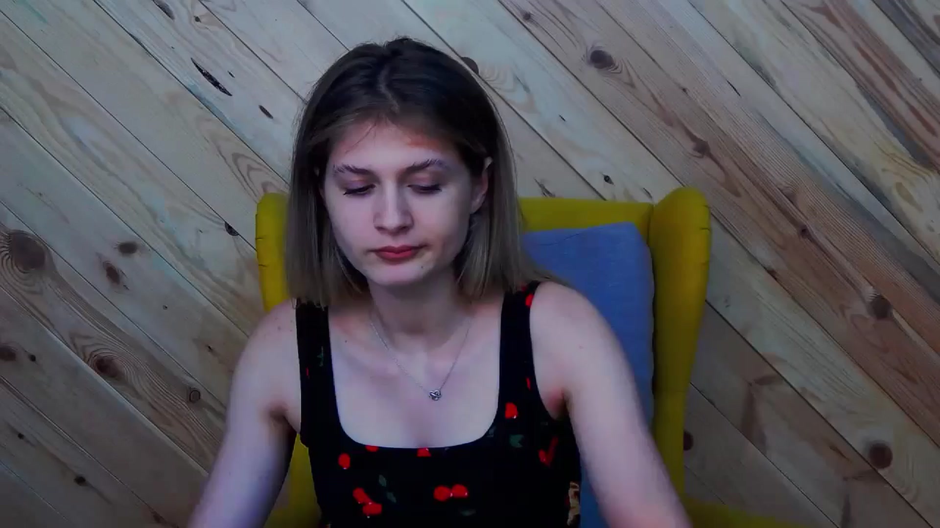 Gallery image thumbnail from LeslieKat's myfreecams stream on, 07/29/2024, 17:46 image 5 of 20