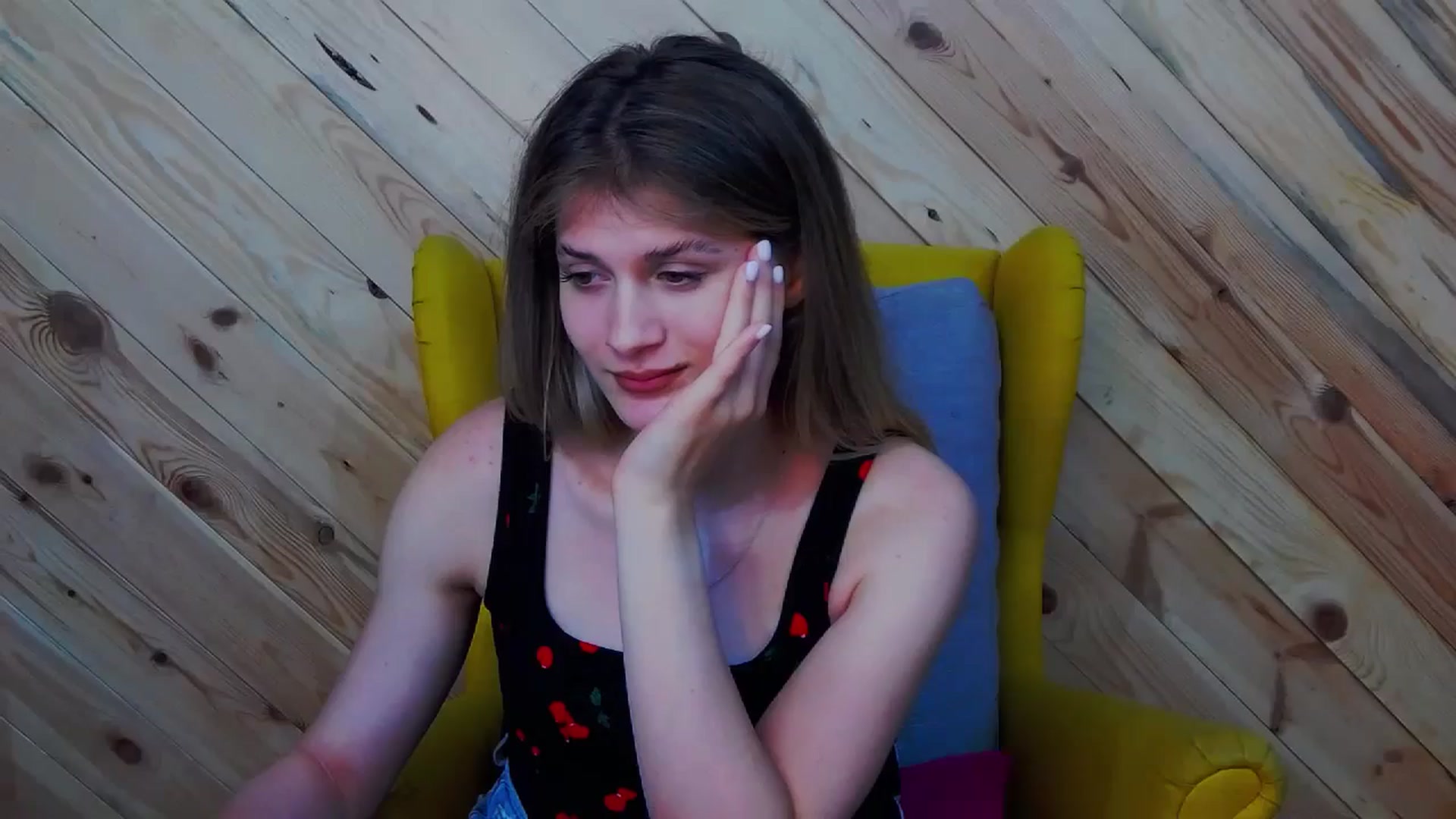 Gallery image thumbnail from LeslieKat's myfreecams stream on, 07/29/2024, 18:46 image 1 of 20