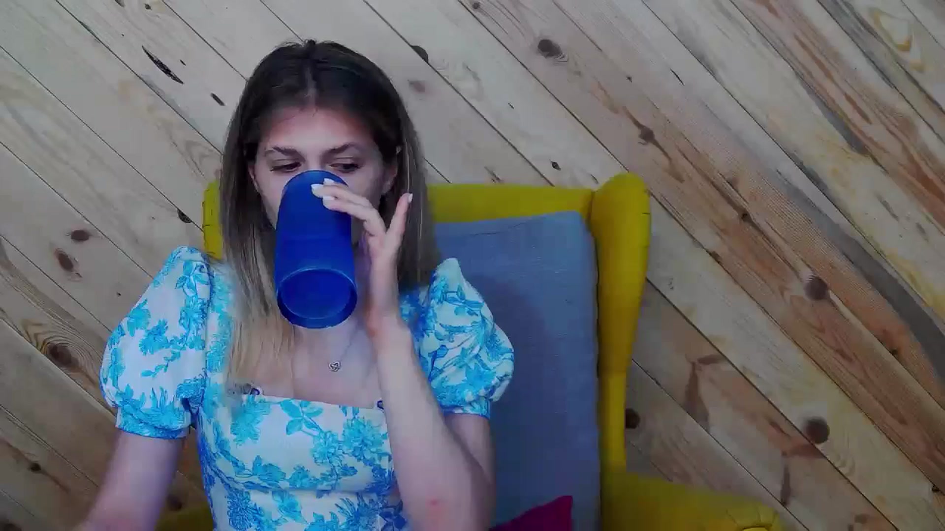 Gallery image thumbnail from LeslieKat's myfreecams stream on, 07/30/2024, 20:54 image 9 of 20