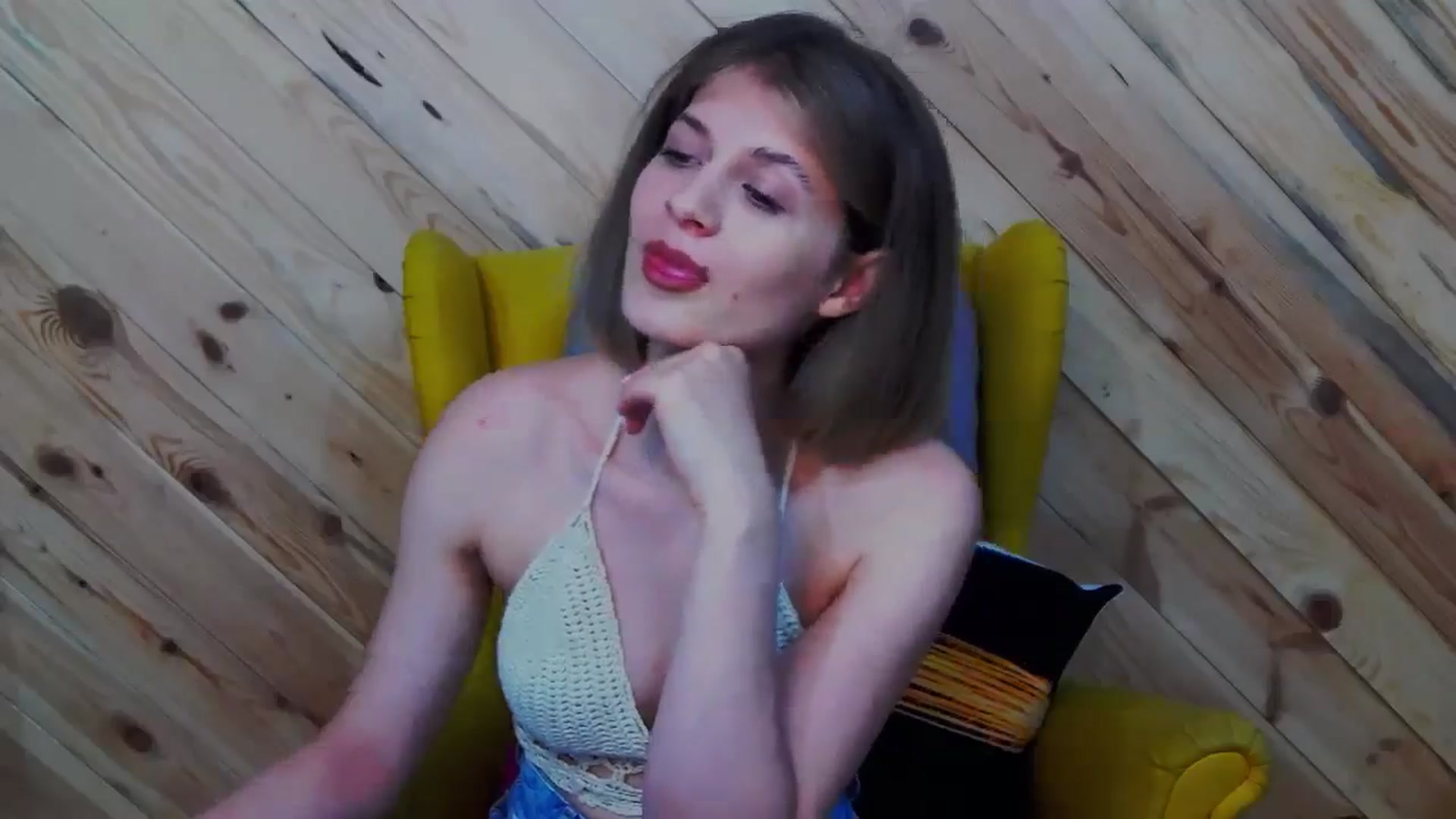 Gallery image thumbnail from LeslieKat's myfreecams stream on, 07/31/2024, 20:44 image 9 of 20