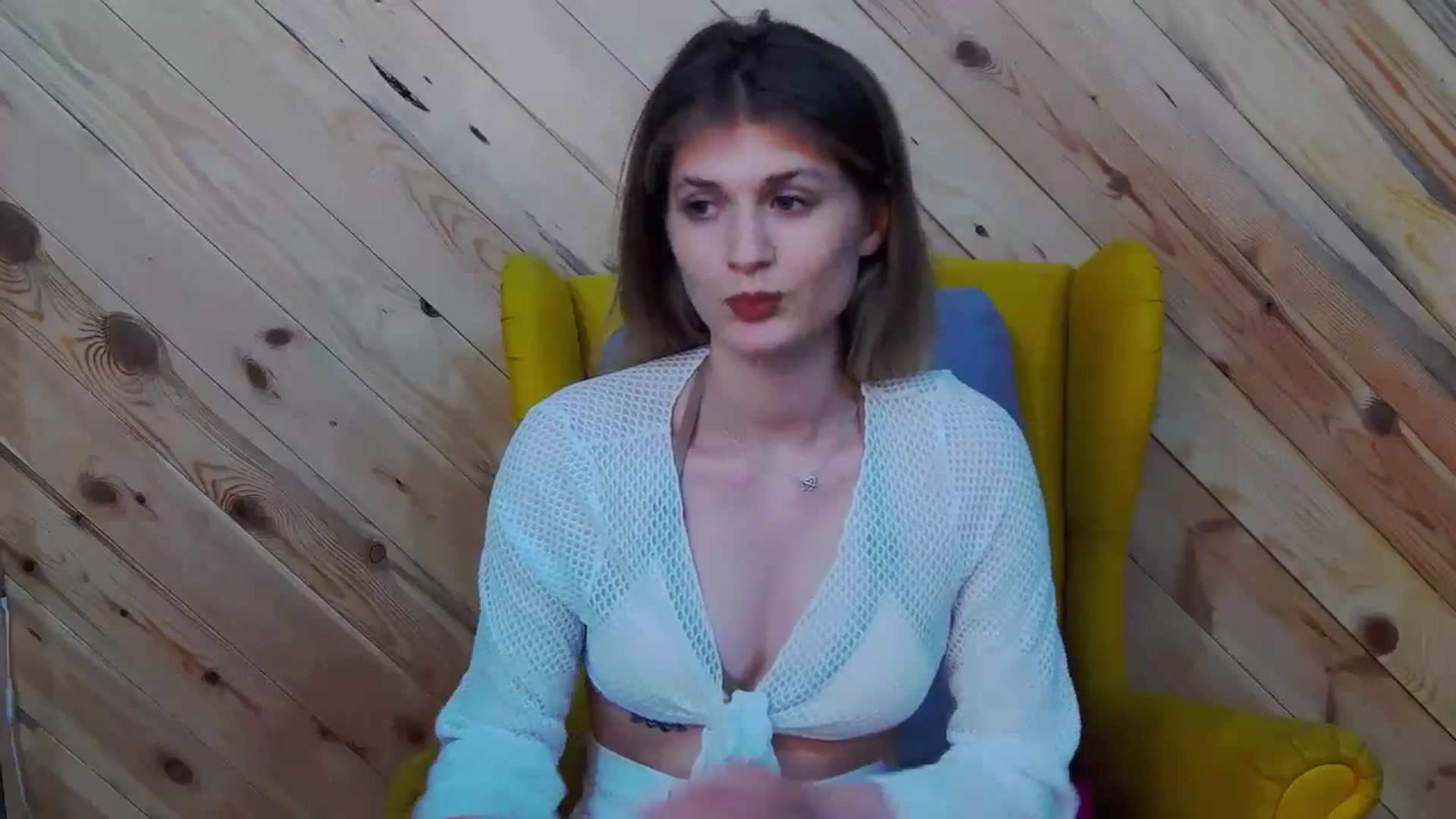 Gallery image thumbnail from LeslieKat's myfreecams stream on, 08/04/2024, 18:53 image 2 of 20