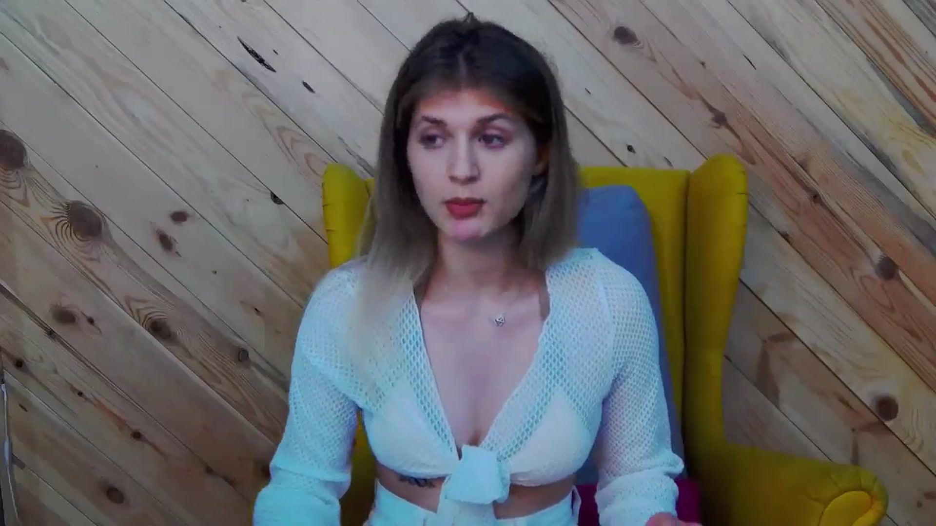 Gallery image thumbnail from LeslieKat's myfreecams stream on, 08/04/2024, 18:53 image 7 of 20