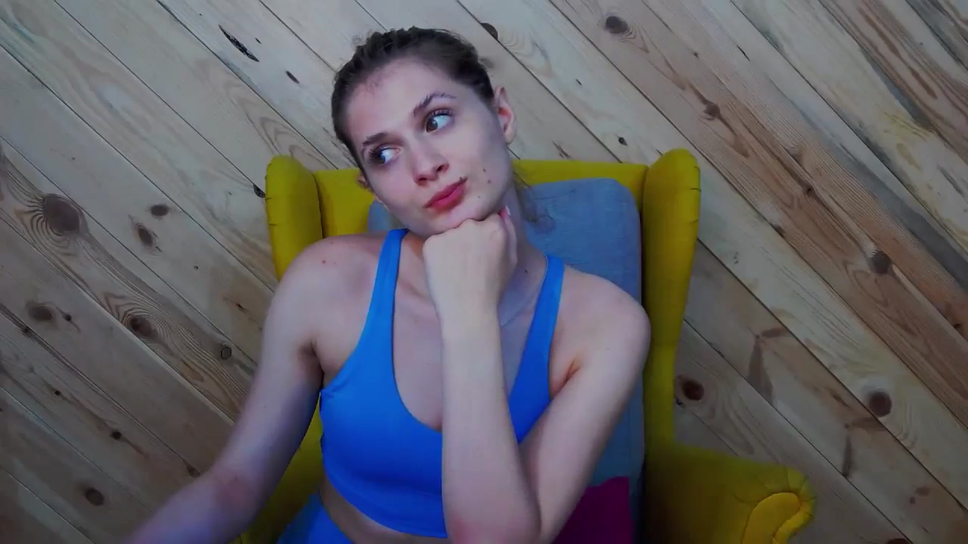Gallery image thumbnail from LeslieKat's myfreecams stream on, 08/05/2024, 19:04 image 11 of 20