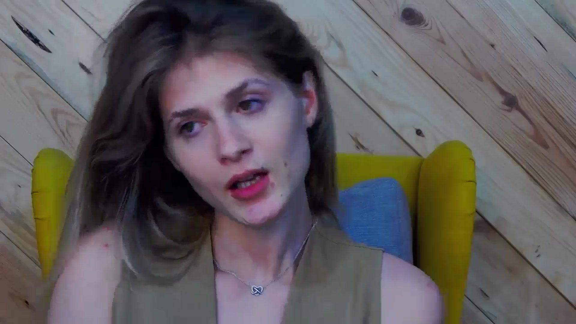 Gallery image thumbnail from LeslieKat's myfreecams stream on, 08/07/2024, 23:11 image 19 of 20
