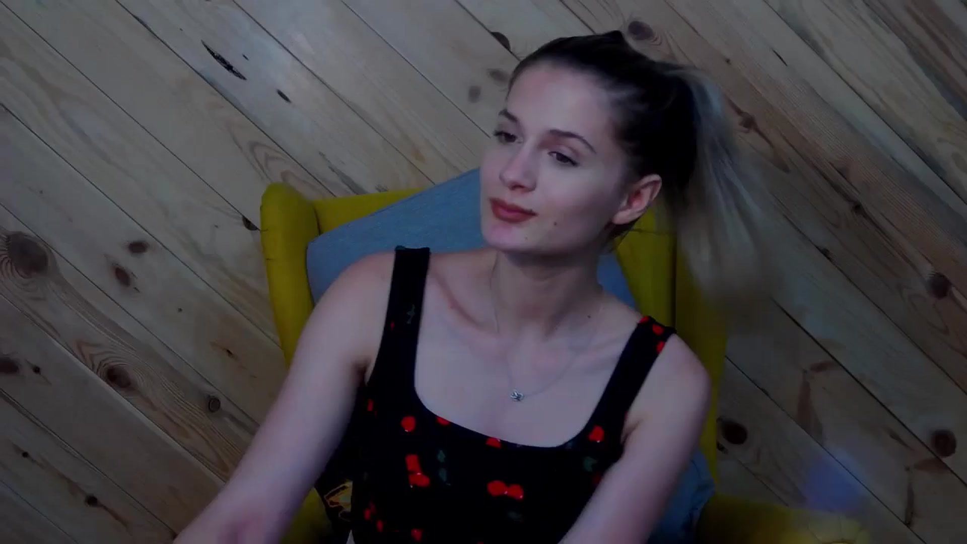 Gallery image thumbnail from LeslieKat's myfreecams stream on, 08/21/2024, 18:51 image 2 of 20