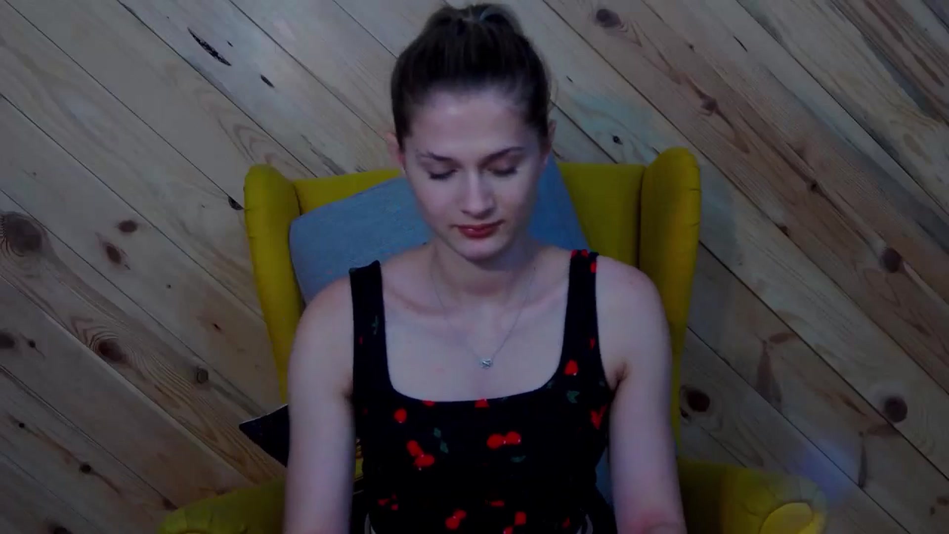 Gallery image thumbnail from LeslieKat's myfreecams stream on, 08/21/2024, 18:51 image 15 of 20