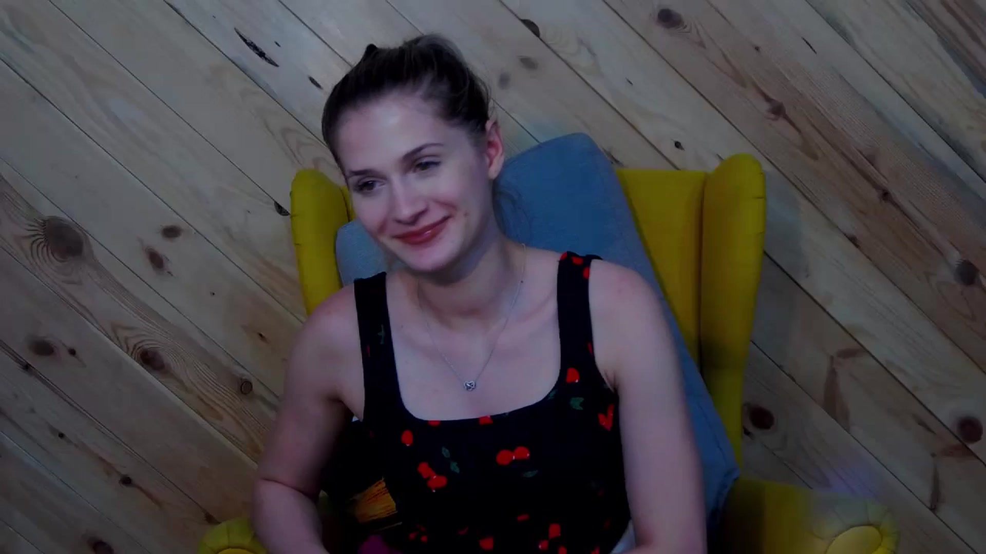 Gallery image thumbnail from LeslieKat's myfreecams stream on, 08/21/2024, 20:32 image 20 of 20