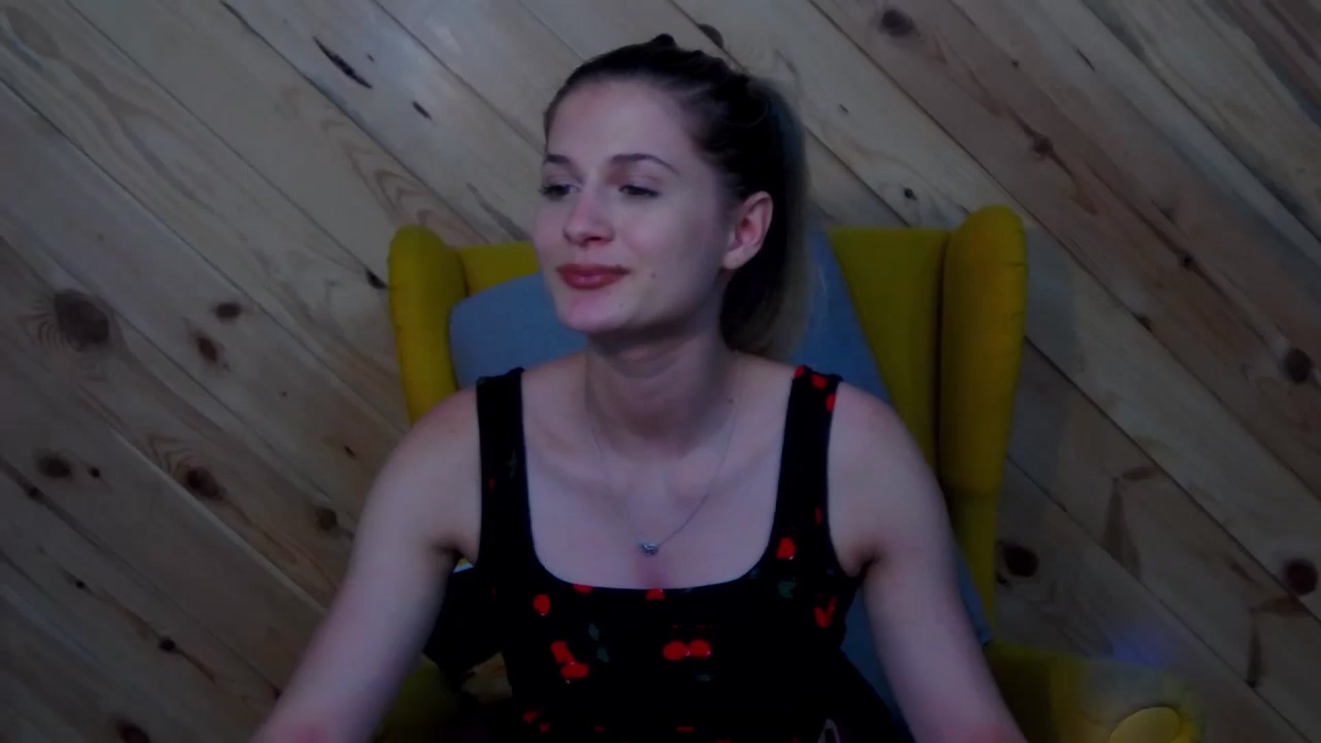 Gallery image thumbnail from LeslieKat's myfreecams stream on, 08/21/2024, 20:32 image 4 of 20