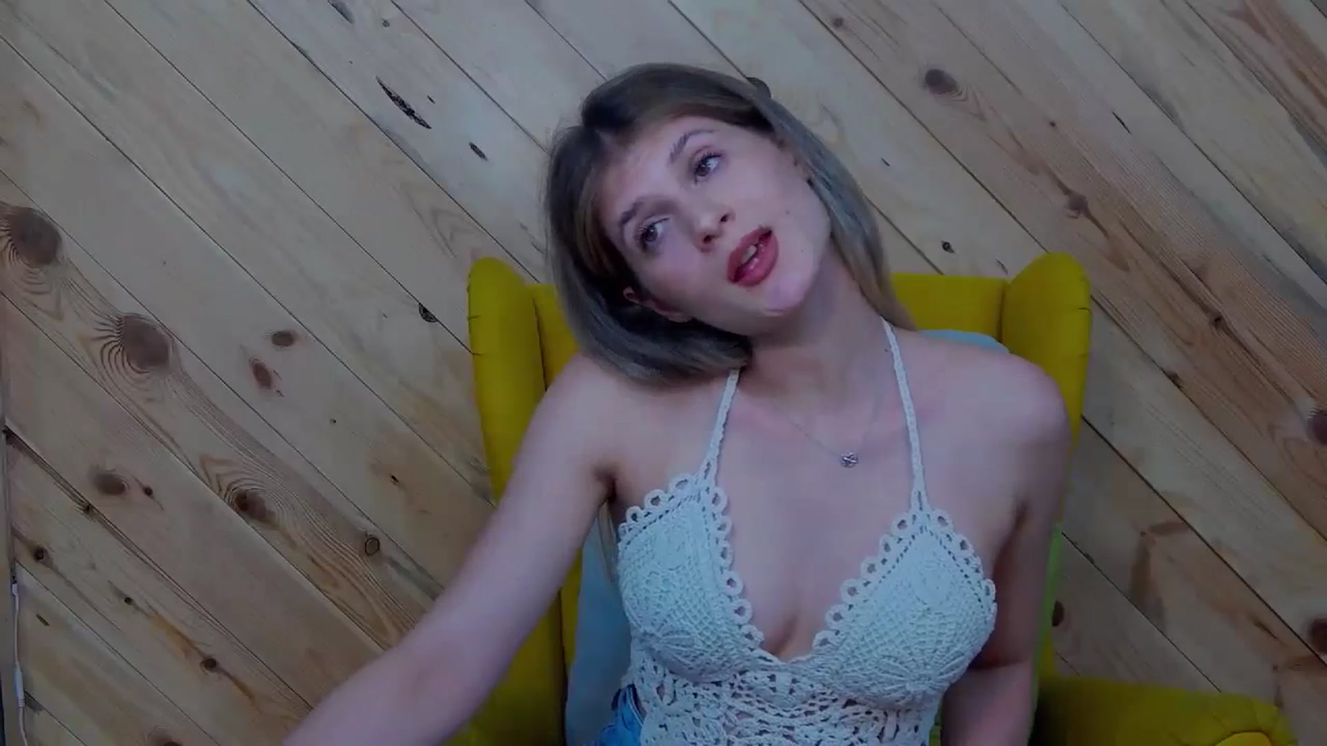 Gallery image thumbnail from LeslieKat's myfreecams stream on, 08/31/2024, 18:14 image 12 of 20